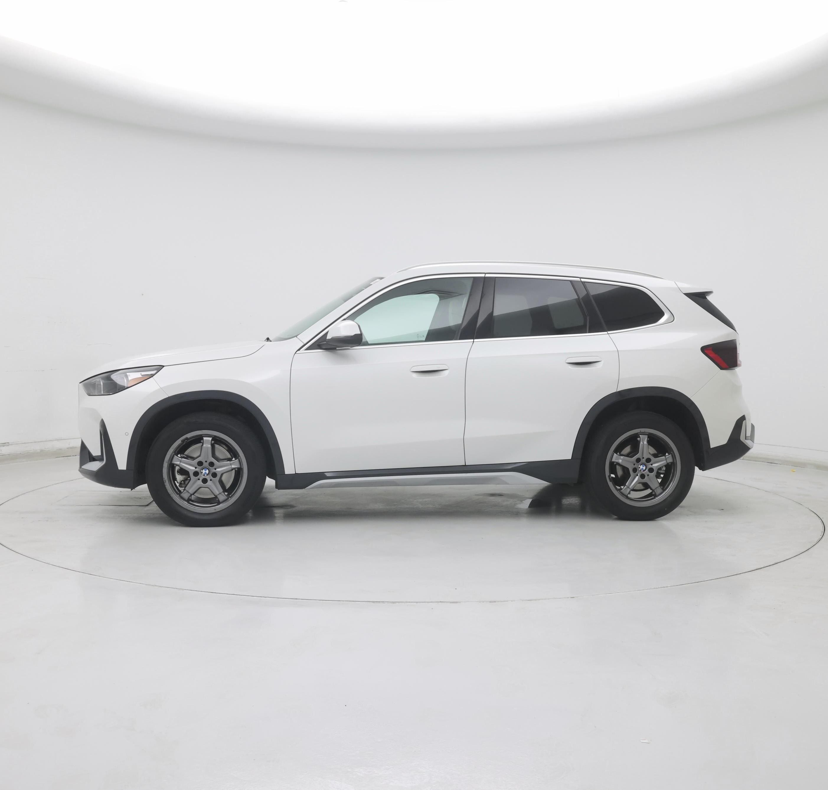 Thumbnail: 2025 BMW X1 - 3