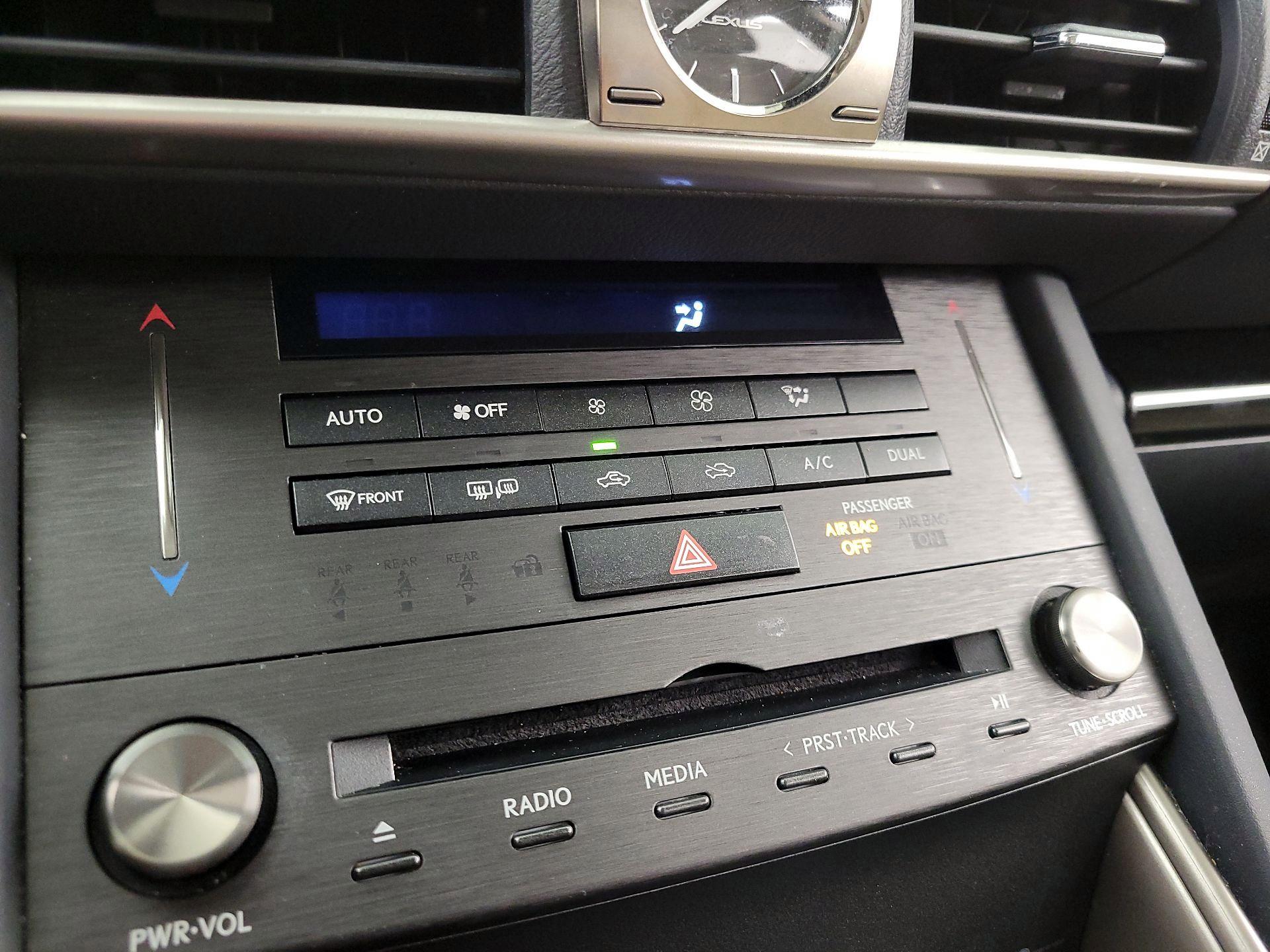 Thumbnail: 2019 Lexus IS - 16