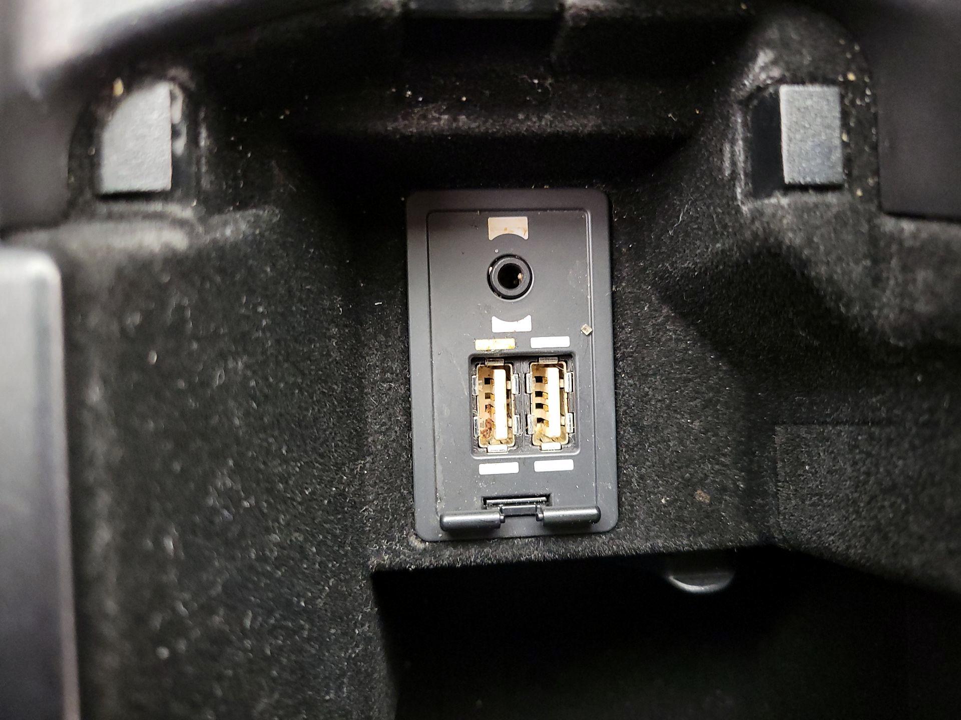 Thumbnail: 2019 Lexus IS - 18