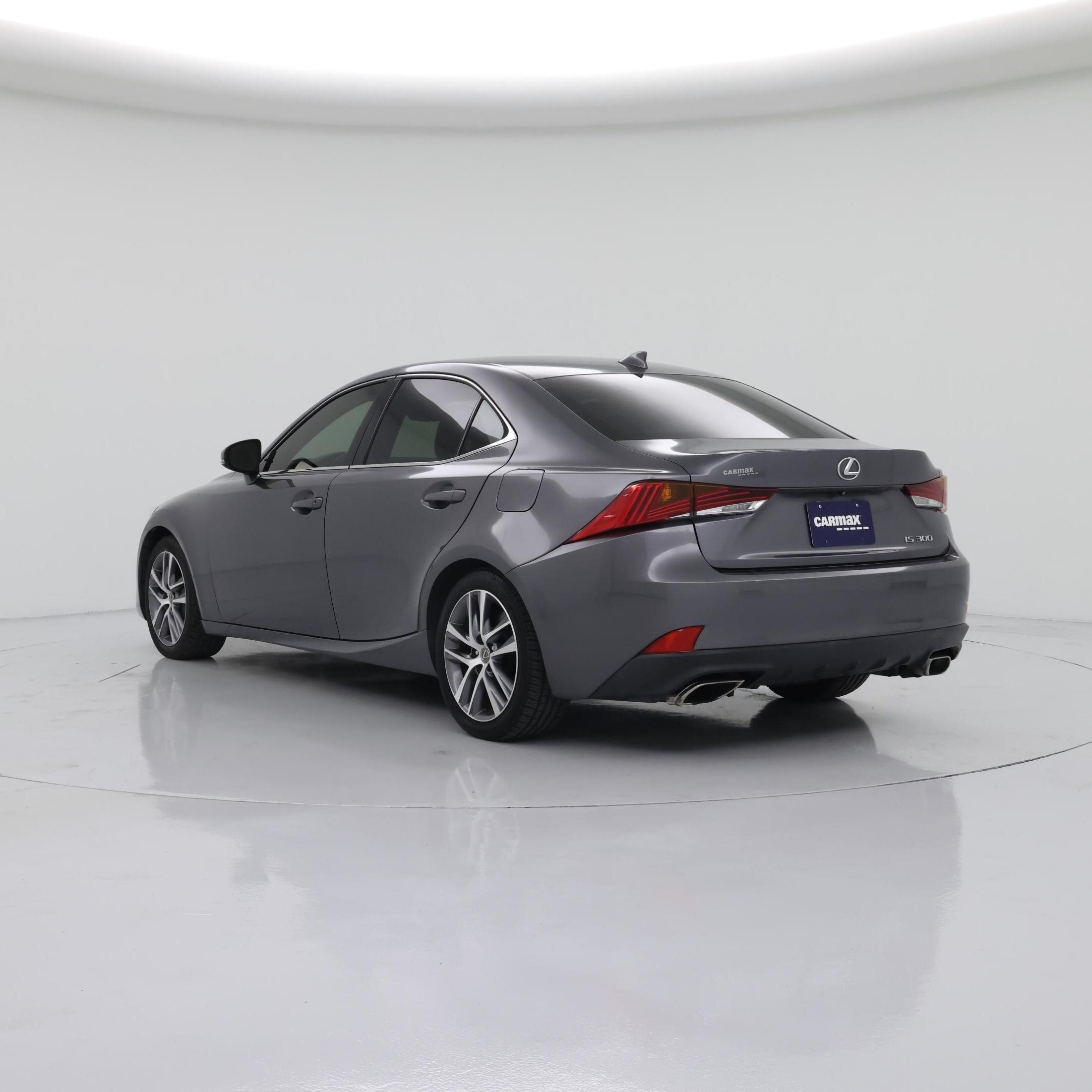 Thumbnail: 2019 Lexus IS - 2