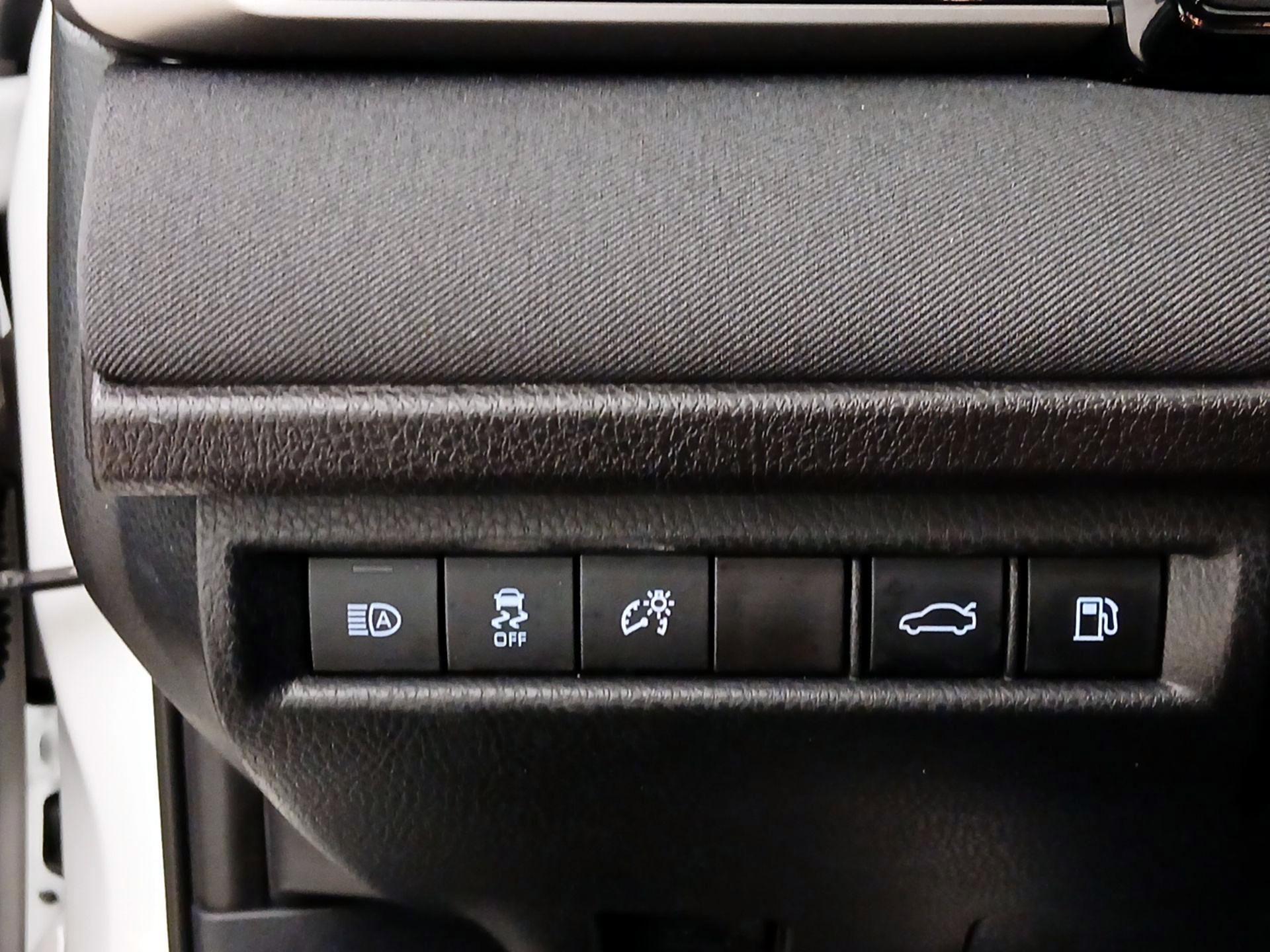 Thumbnail: 2025 Toyota Camry - 13