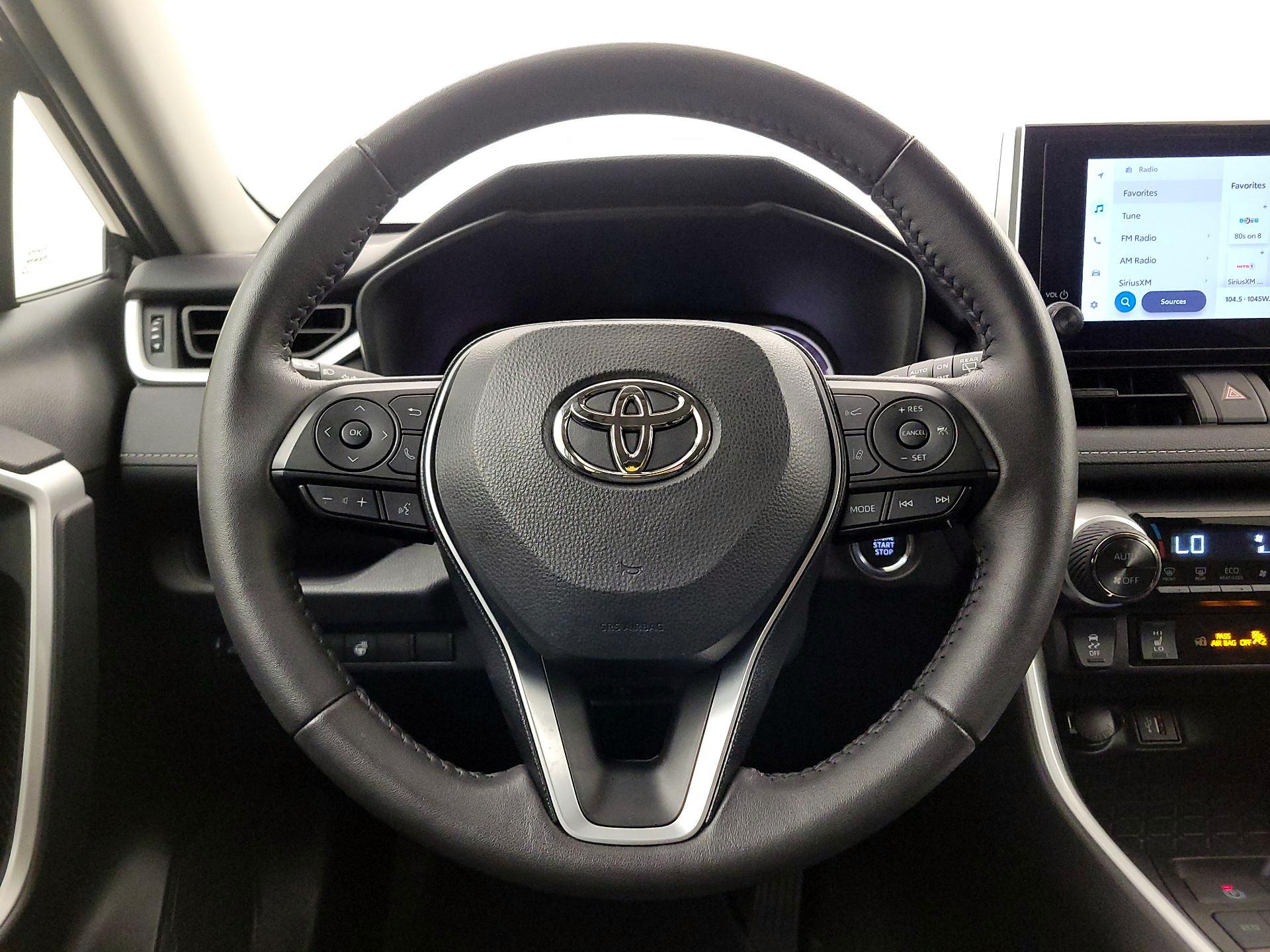 Thumbnail: 2025 Toyota RAV4 - 10