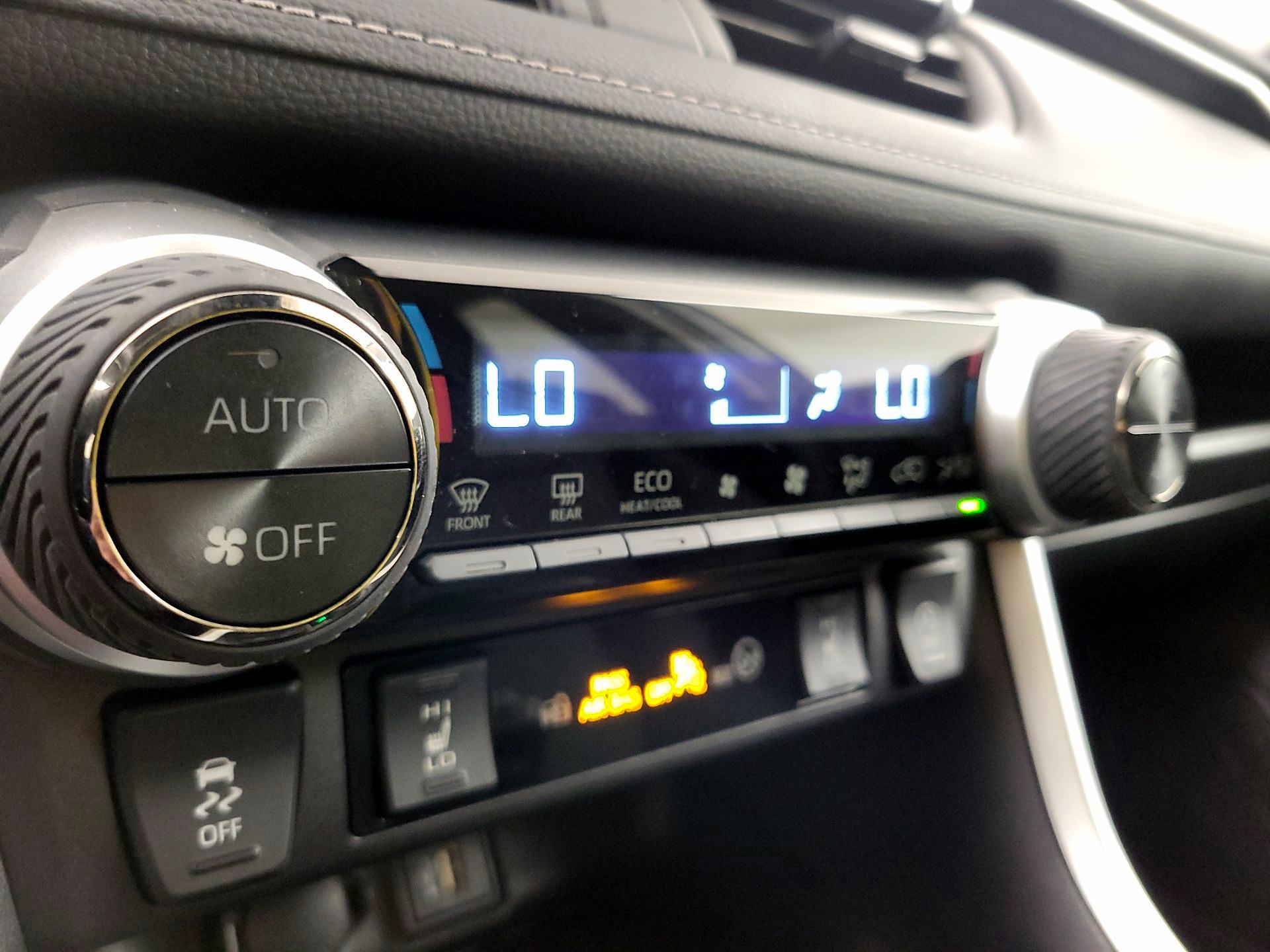 Thumbnail: 2025 Toyota RAV4 - 16