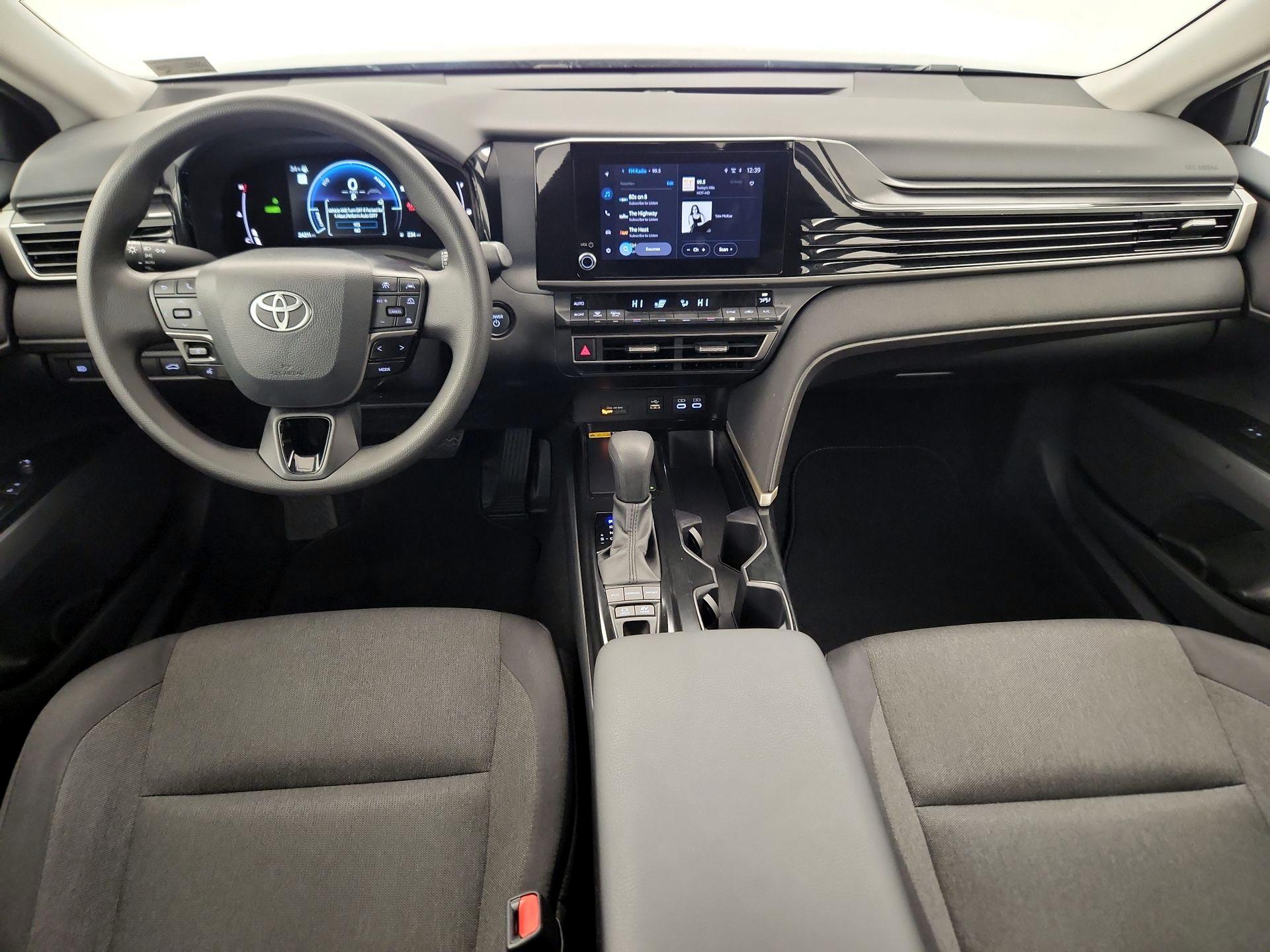 Thumbnail: 2025 Toyota Camry - 9