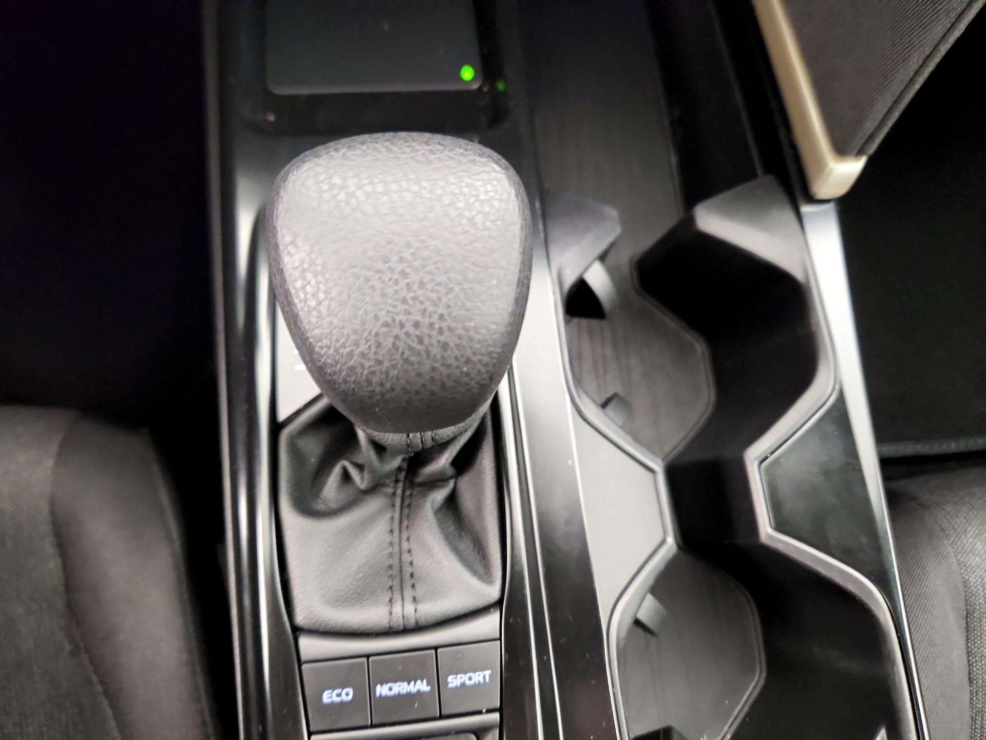 Thumbnail: 2025 Toyota Camry - 17