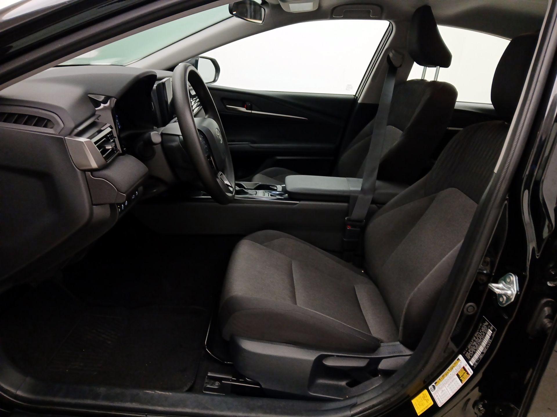 Thumbnail: 2025 Toyota Camry - 11