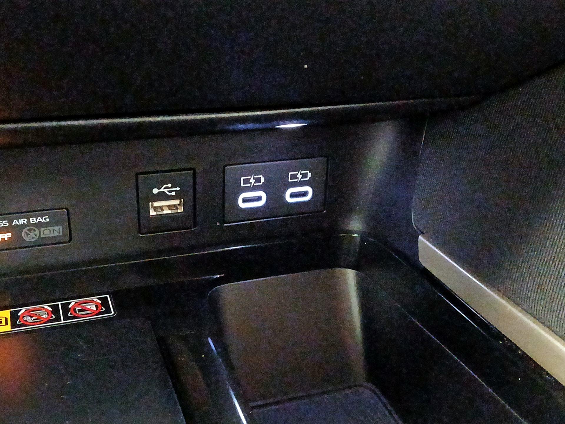 Thumbnail: 2025 Toyota Camry - 18