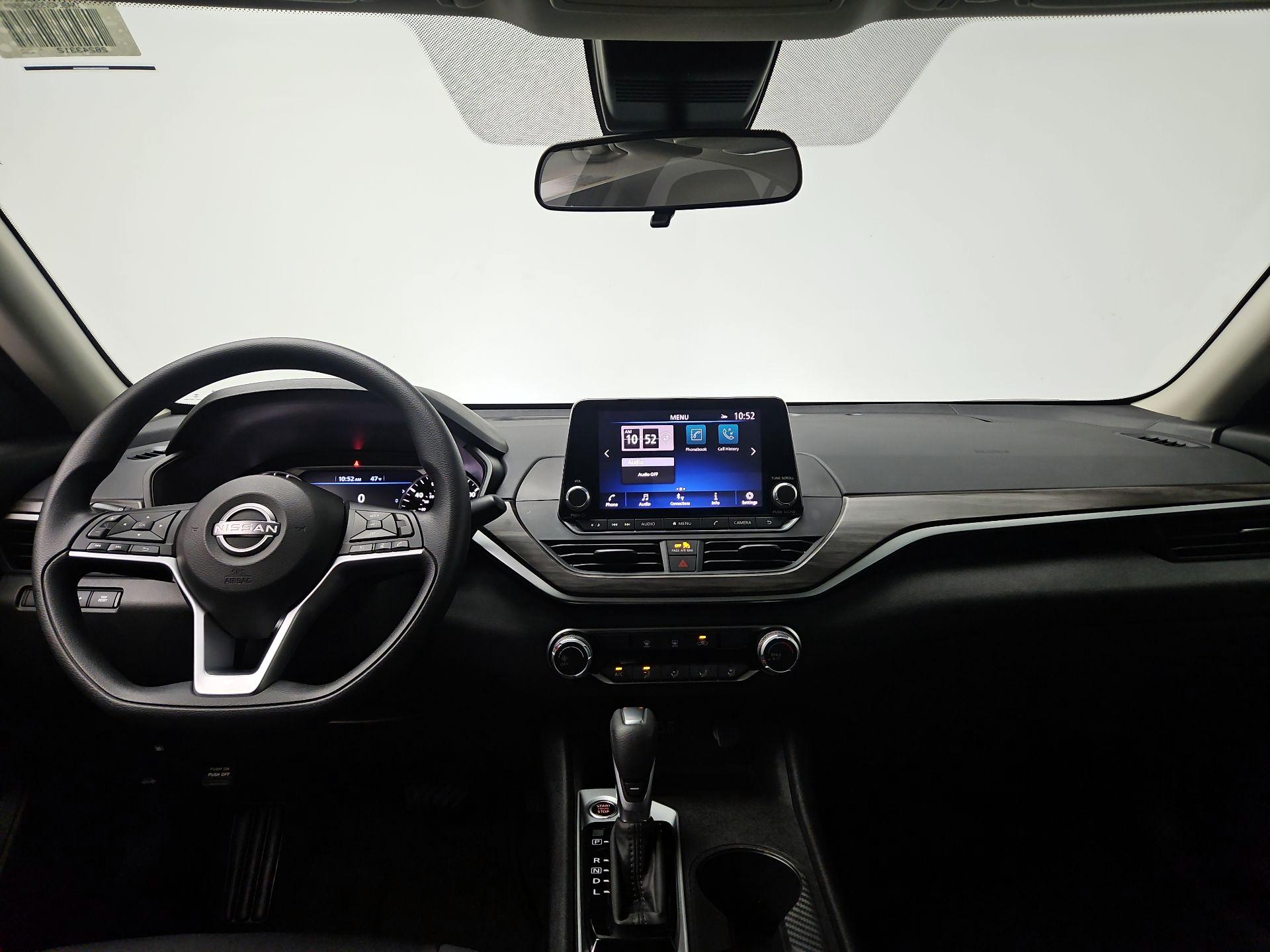 Thumbnail: 2025 Nissan Altima - 9