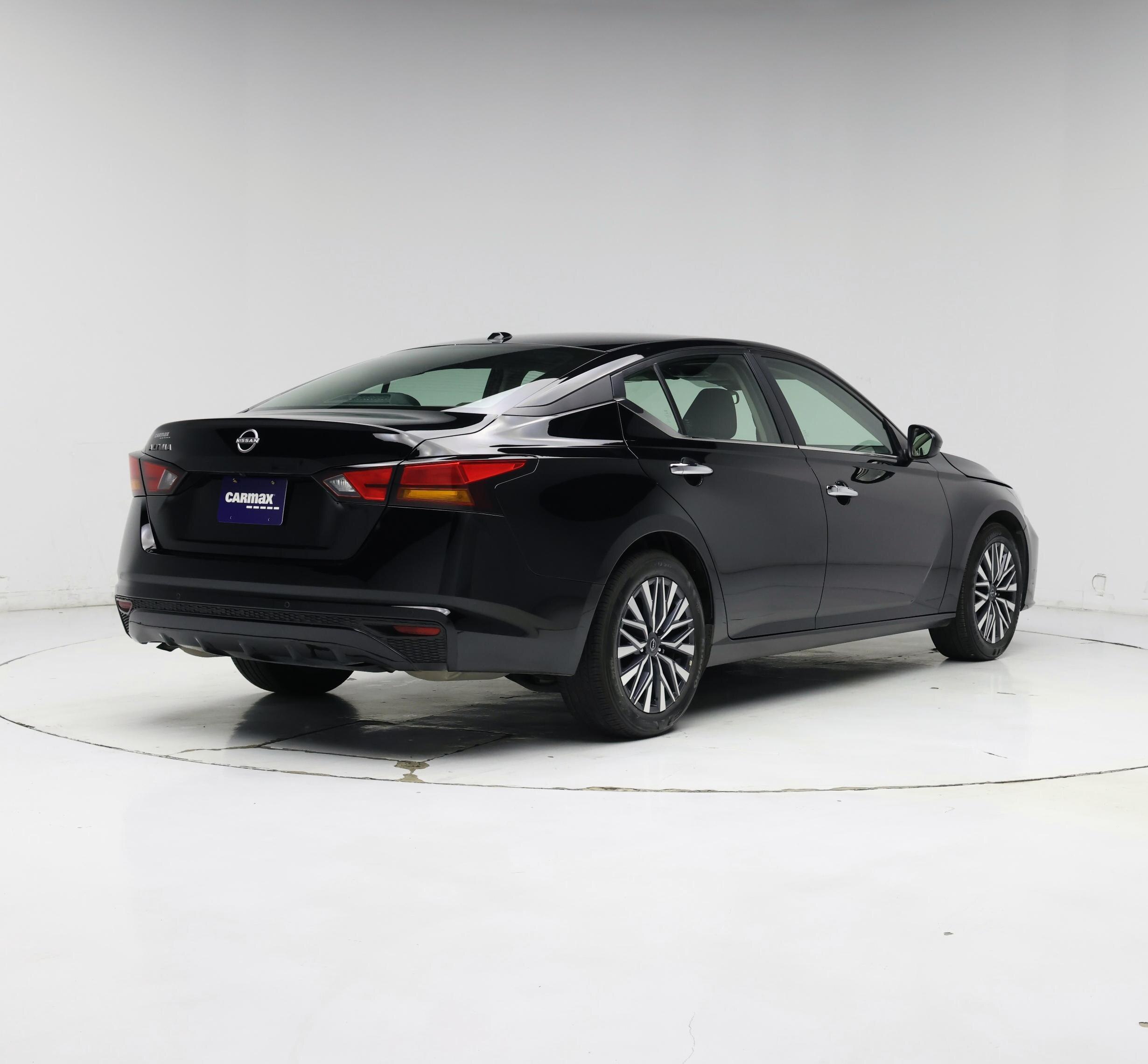 Thumbnail: 2025 Nissan Altima - 8