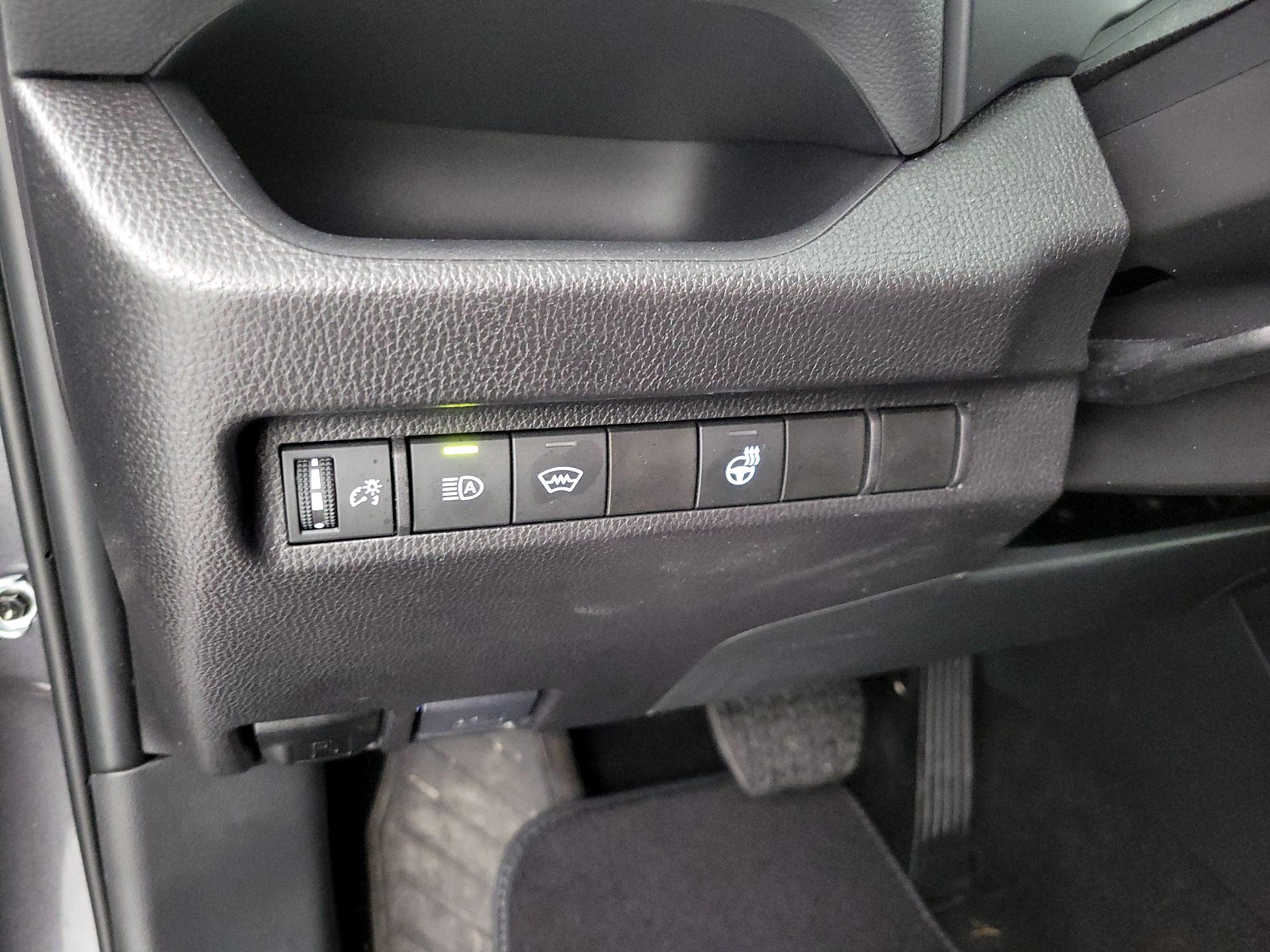 Thumbnail: 2025 Toyota RAV4 - 13