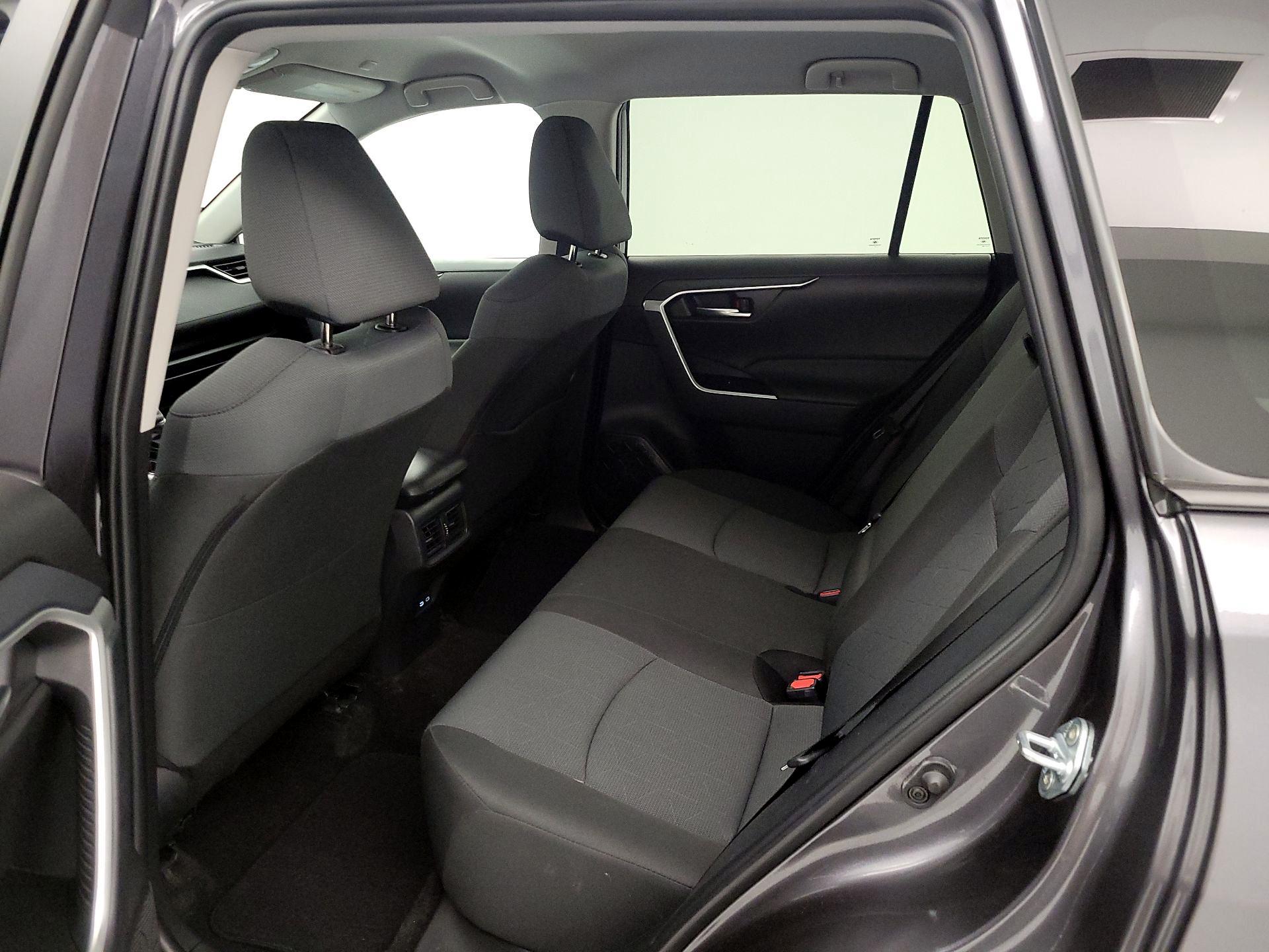 Thumbnail: 2025 Toyota RAV4 - 18