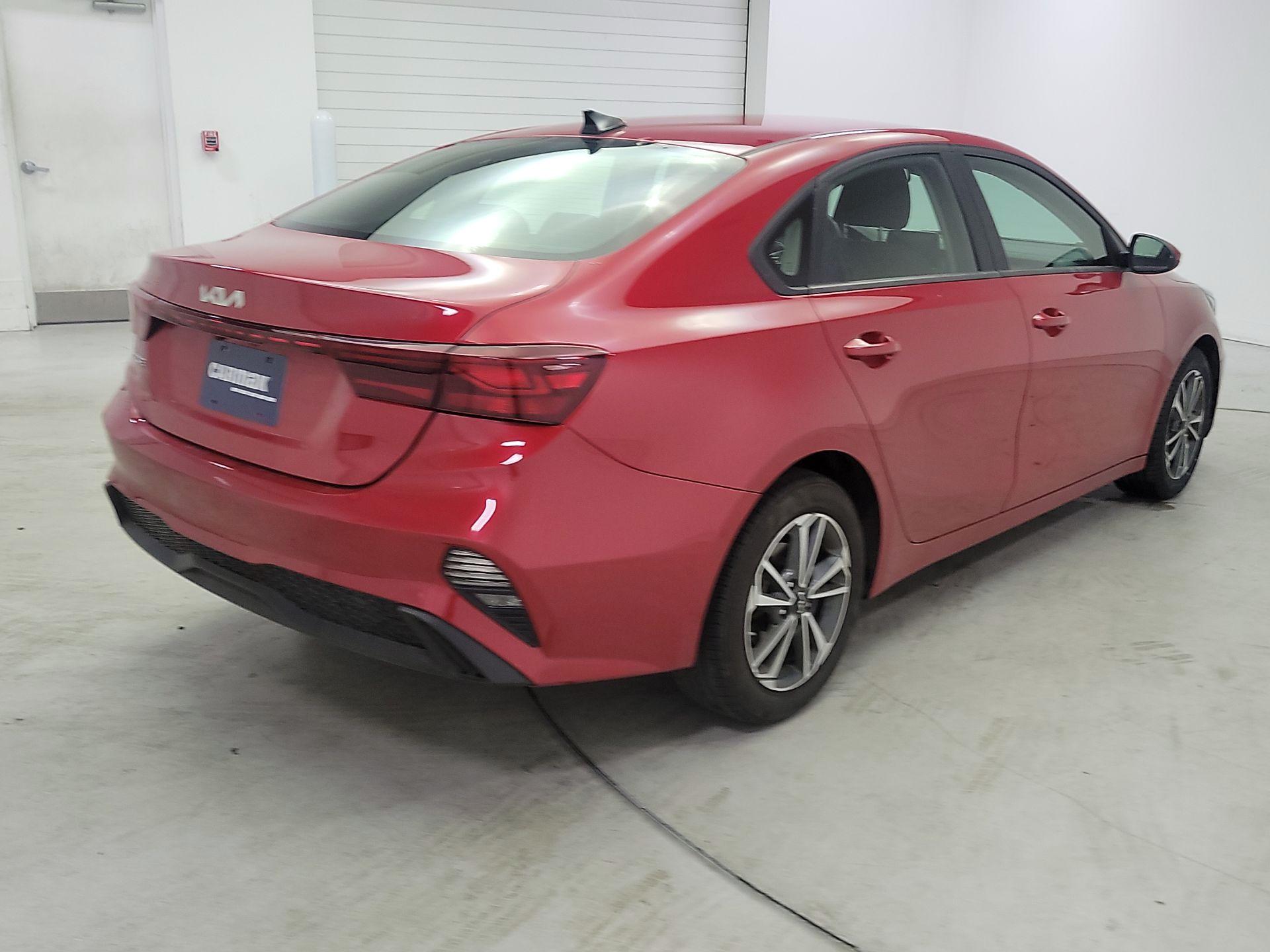 Thumbnail: 2024 Kia Forte - 5