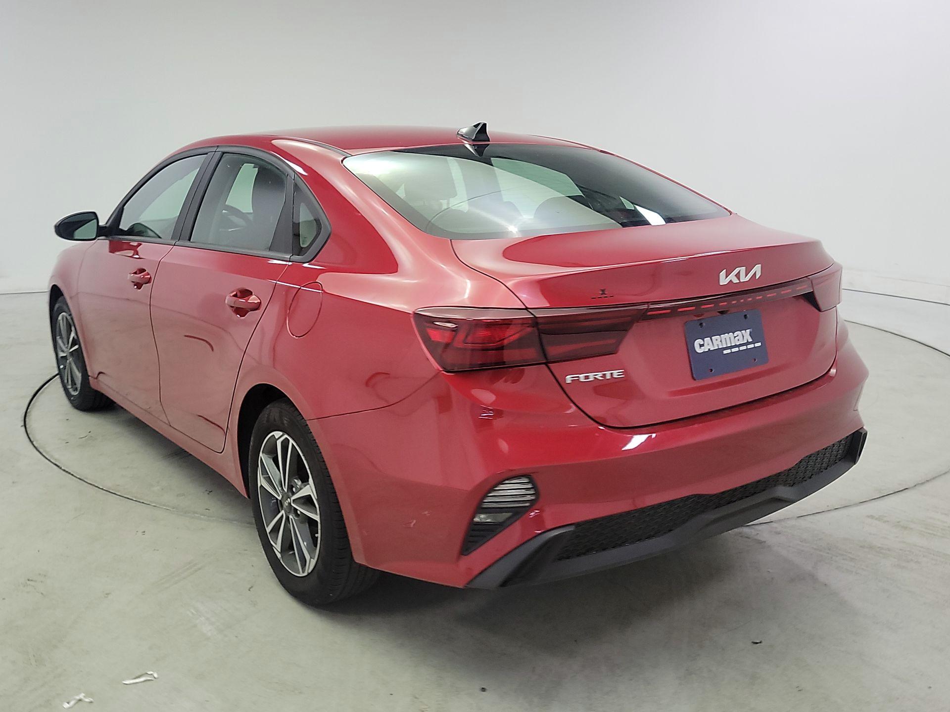 Thumbnail: 2024 Kia Forte - 7