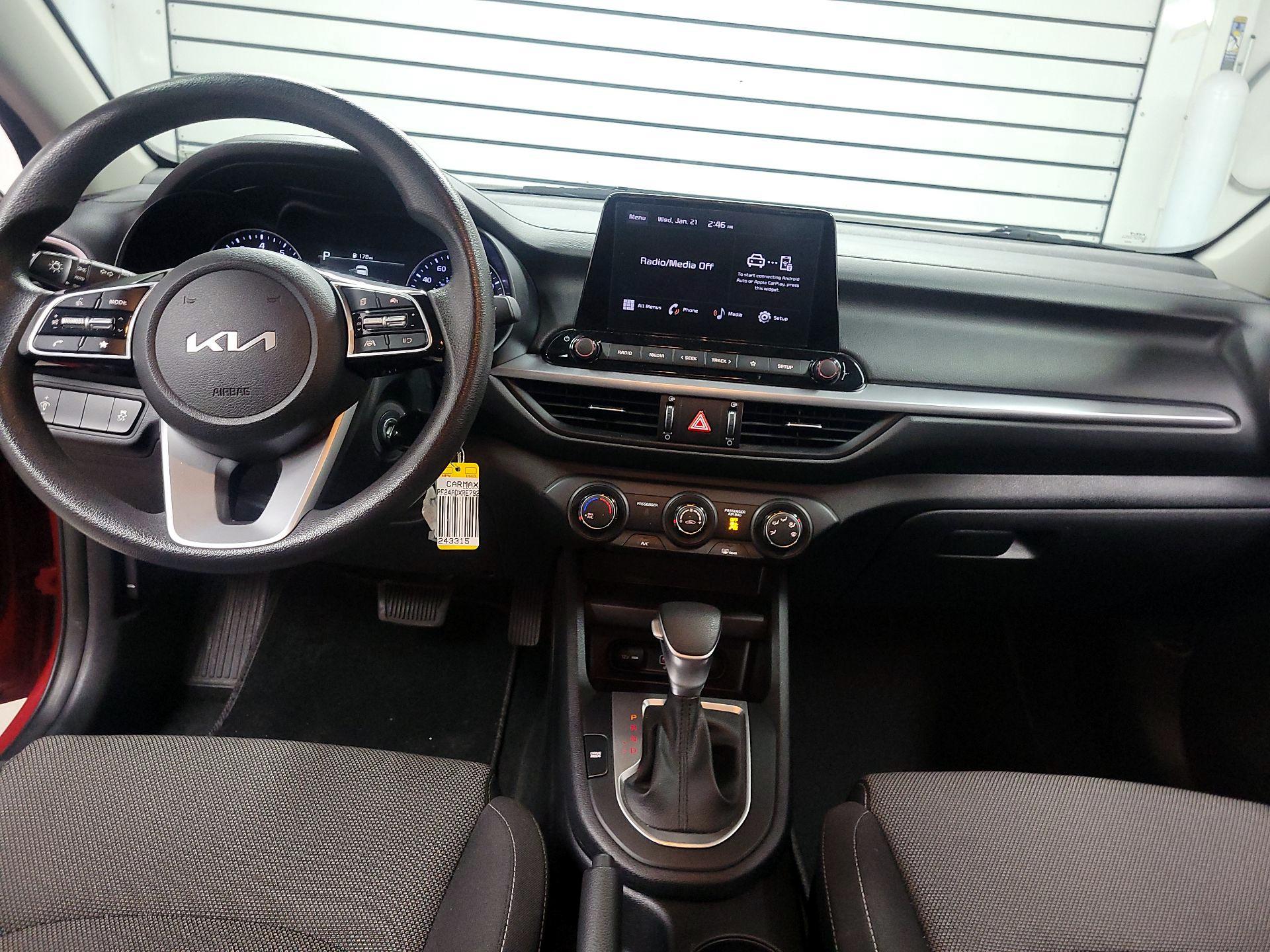 Thumbnail: 2024 Kia Forte - 8