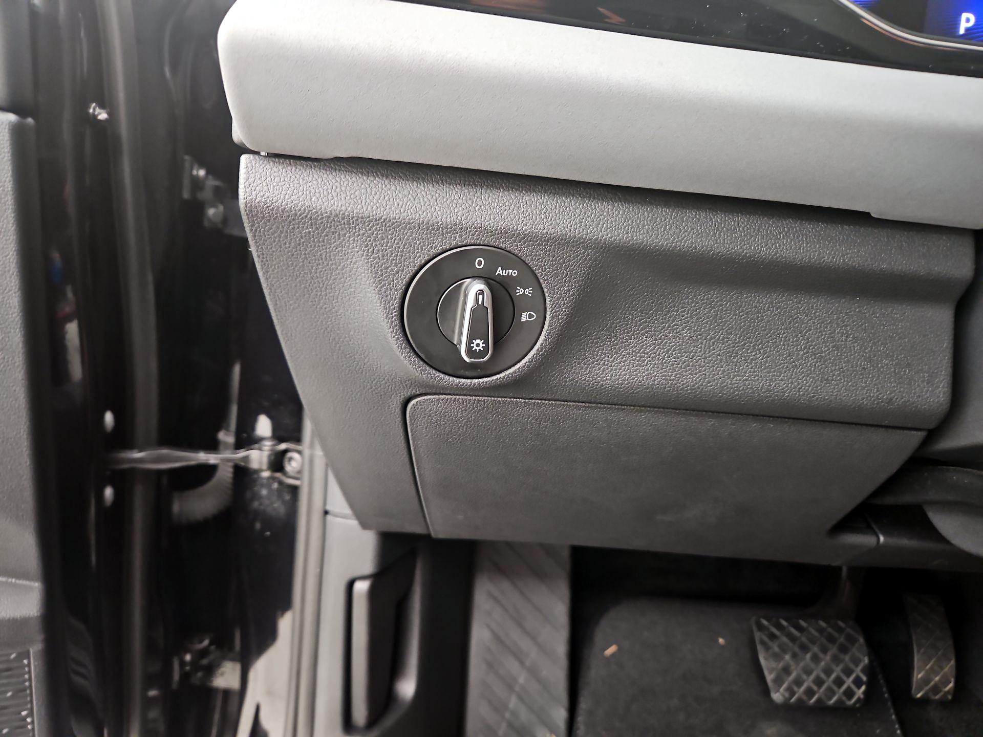 Thumbnail: 2025 Volkswagen Jetta - 13