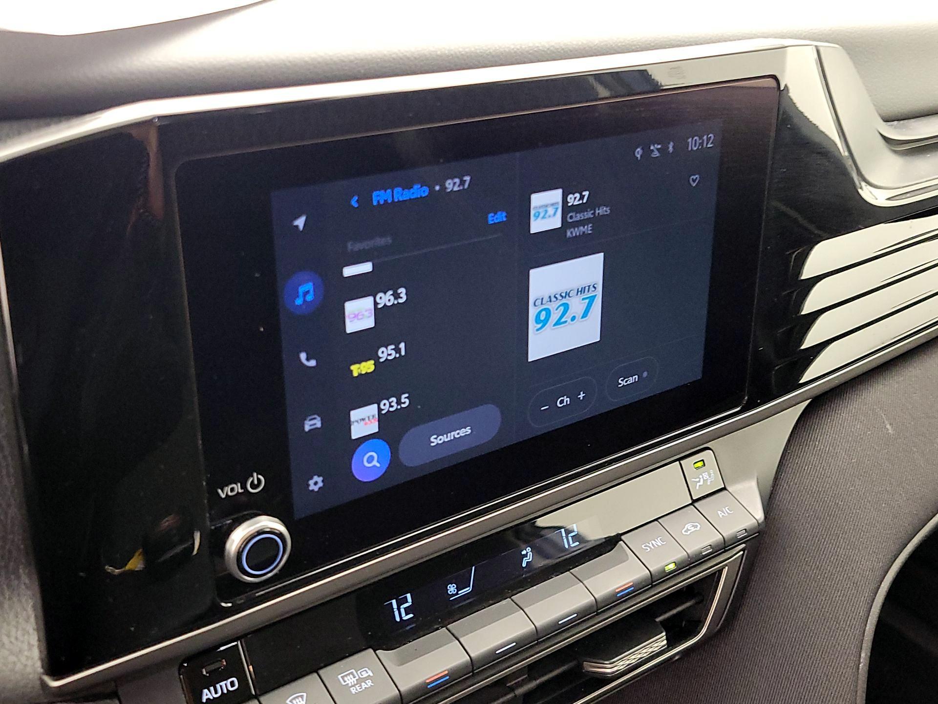 Thumbnail: 2025 Toyota Camry - 15