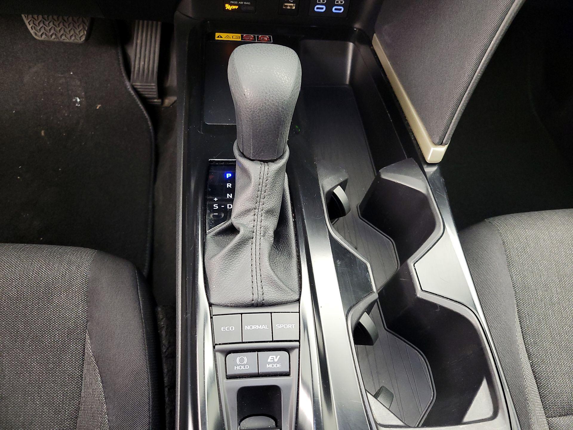 Thumbnail: 2025 Toyota Camry - 17