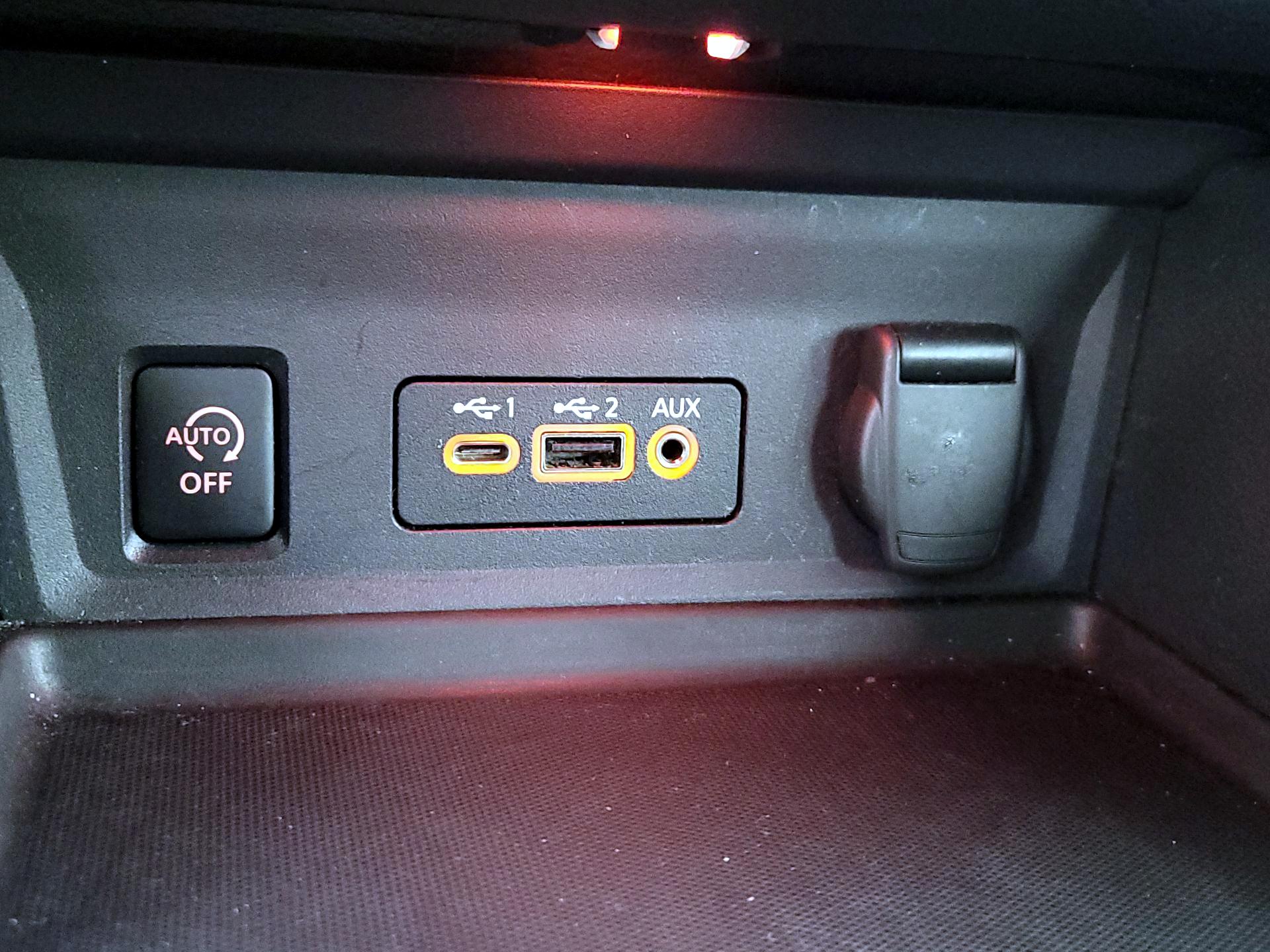 Thumbnail: 2024 Nissan Sentra - 18