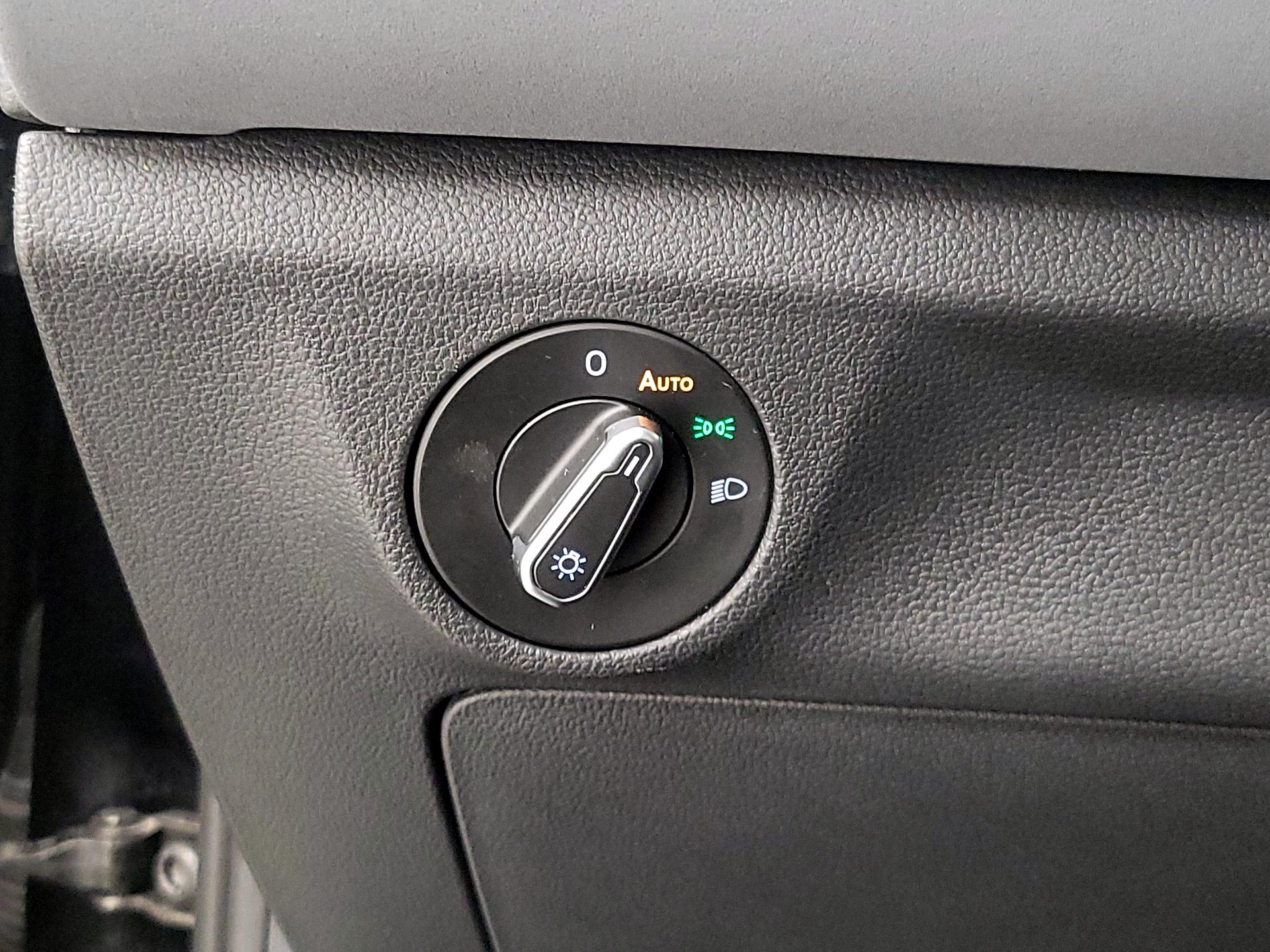 Thumbnail: 2025 Volkswagen Jetta - 13