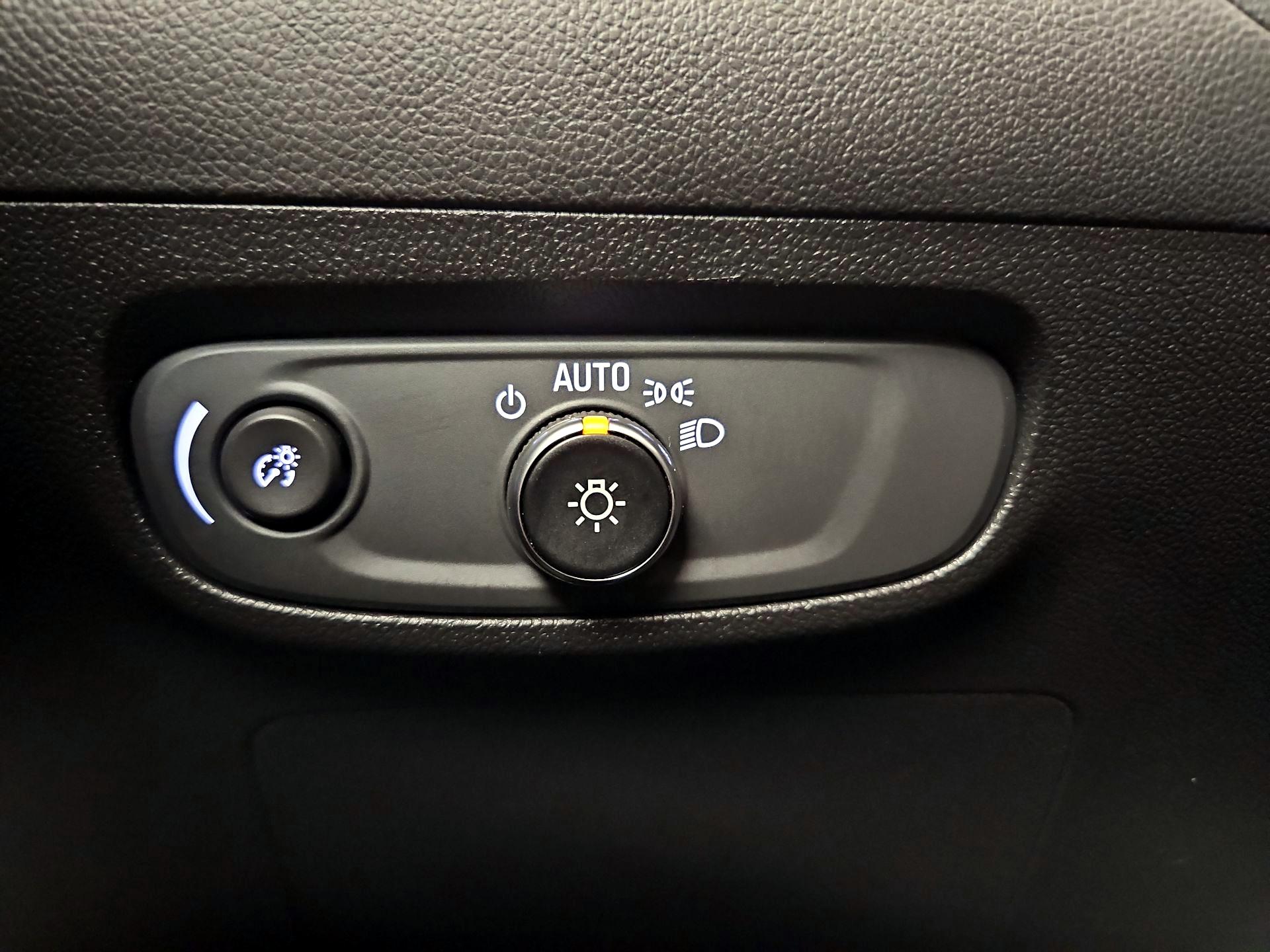 Thumbnail: 2025 Buick Encore GX - 13