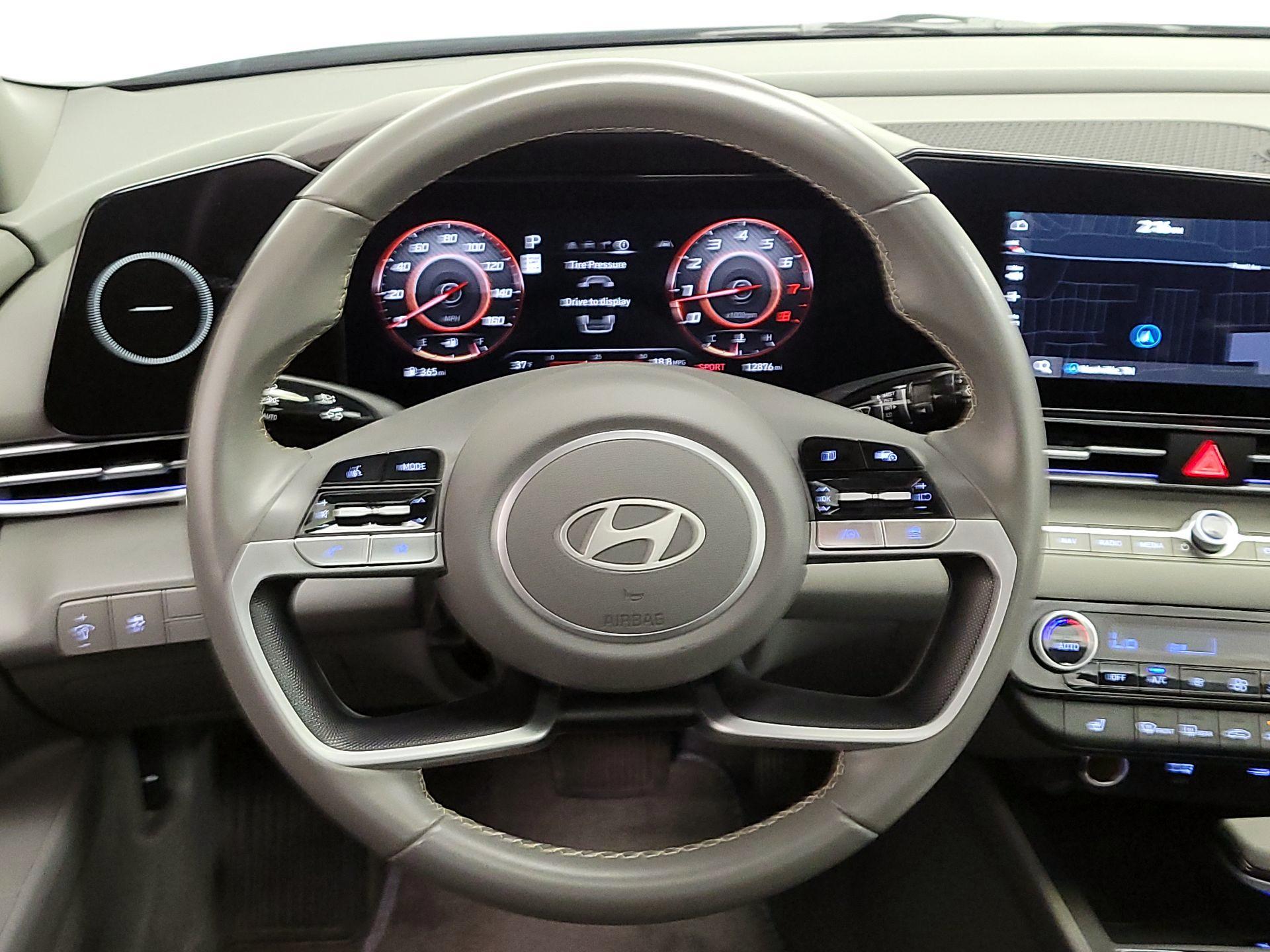 Thumbnail: 2025 Hyundai Elantra - 10