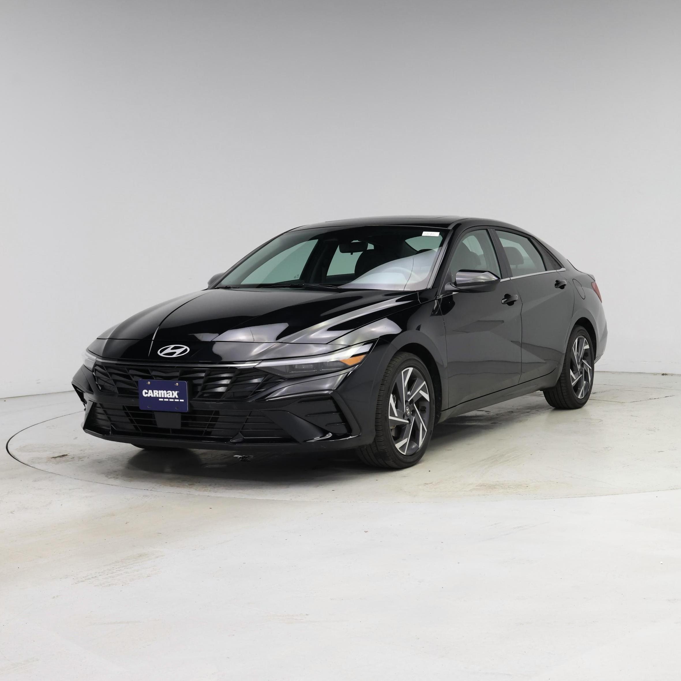 Thumbnail: 2025 Hyundai Elantra - 4