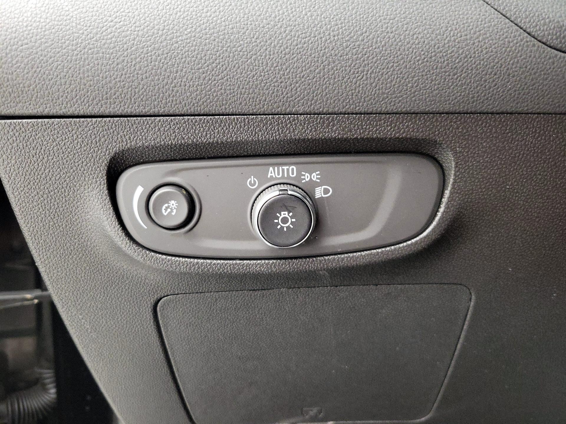 Thumbnail: 2025 Buick Encore GX - 13