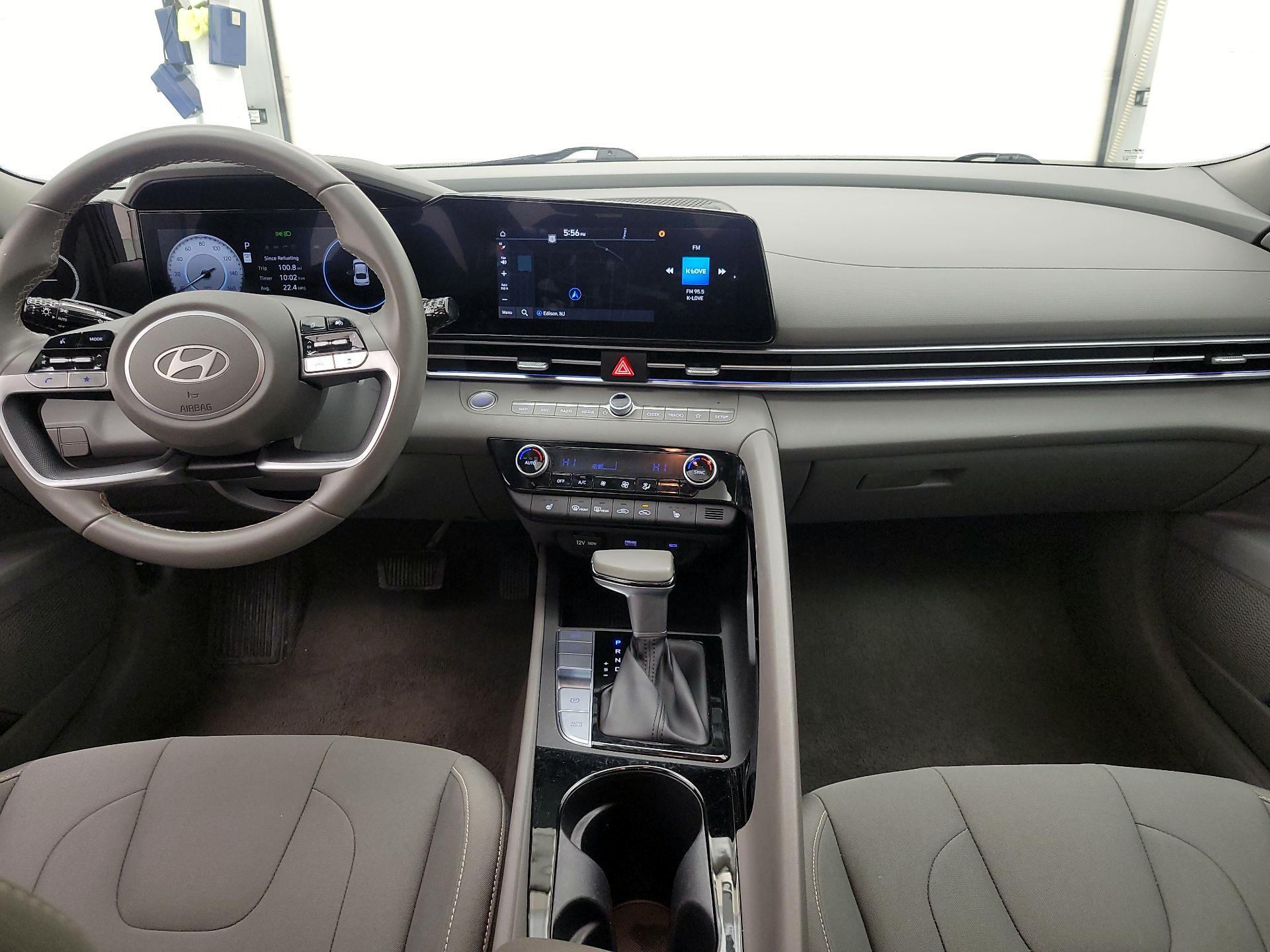 Thumbnail: 2025 Hyundai Elantra - 9