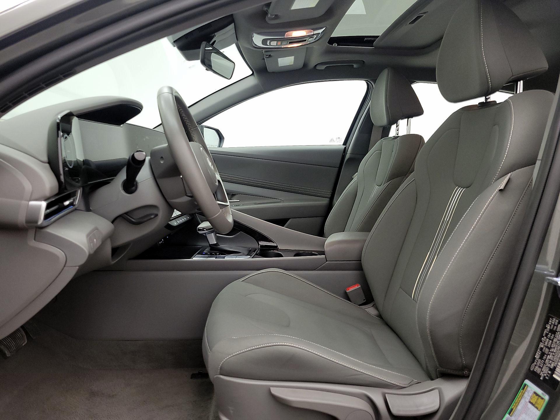 Thumbnail: 2025 Hyundai Elantra - 11