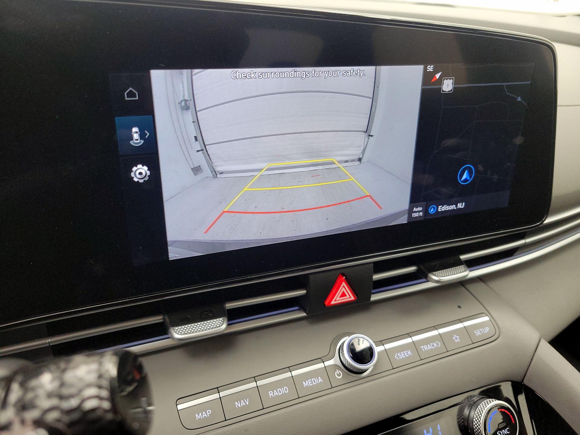 Thumbnail: 2025 Hyundai Elantra - 15