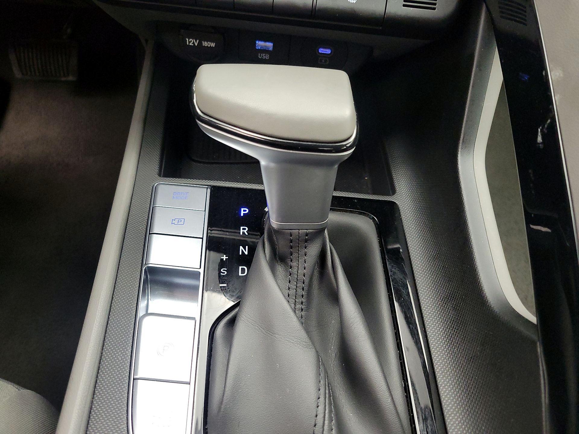 Thumbnail: 2025 Hyundai Elantra - 18