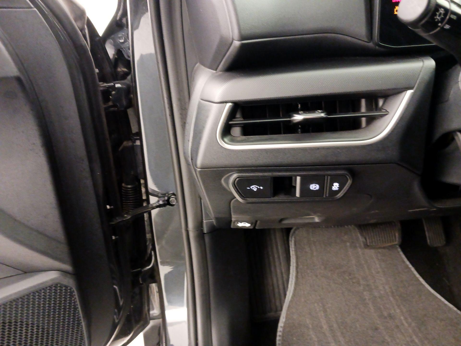 Thumbnail: 2025 Kia K4 - 13