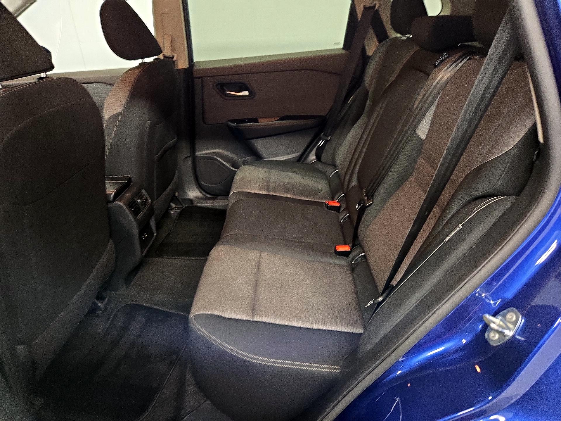 Thumbnail: 2023 Nissan Rogue - 19