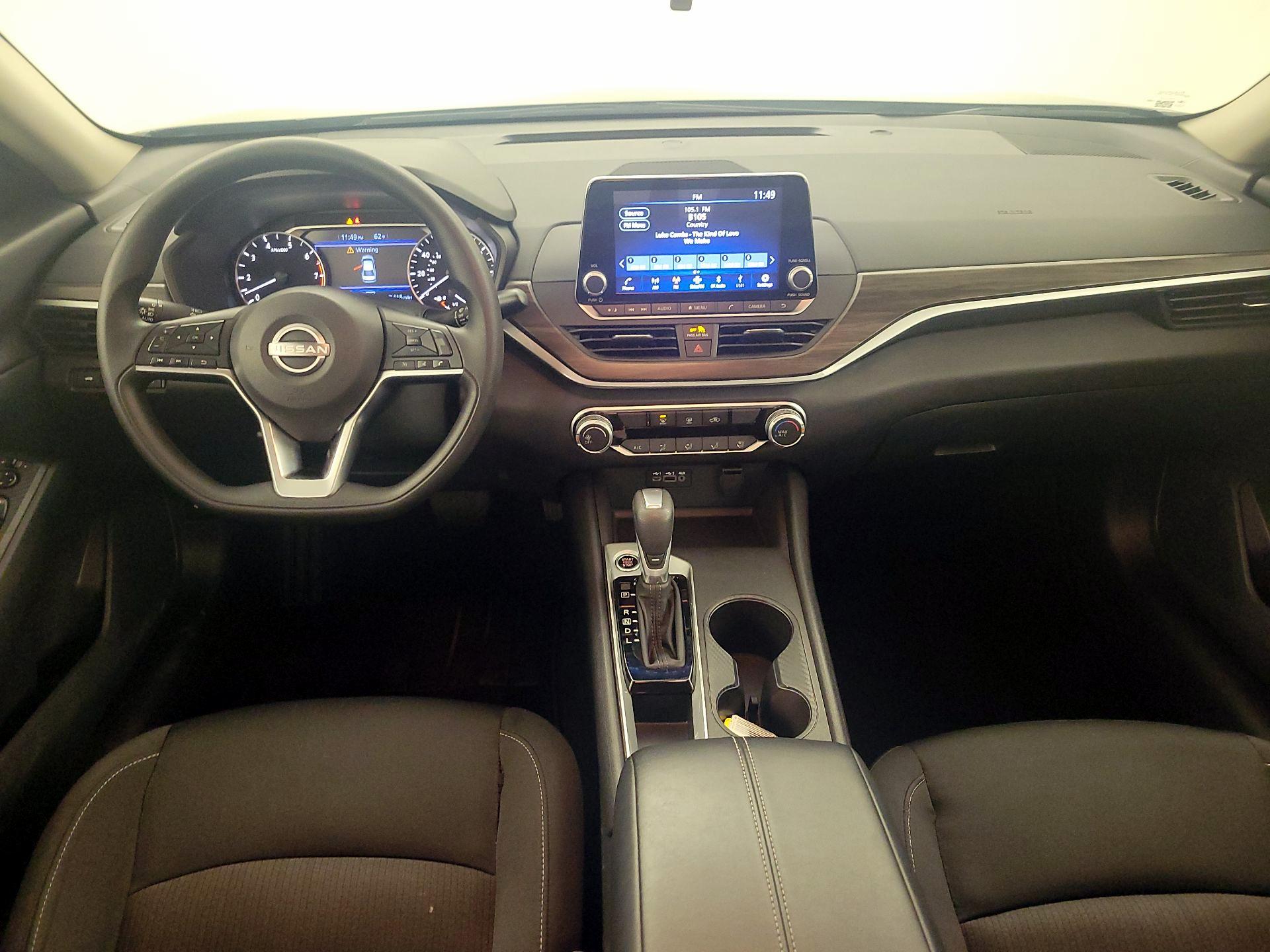 Thumbnail: 2025 Nissan Altima - 9