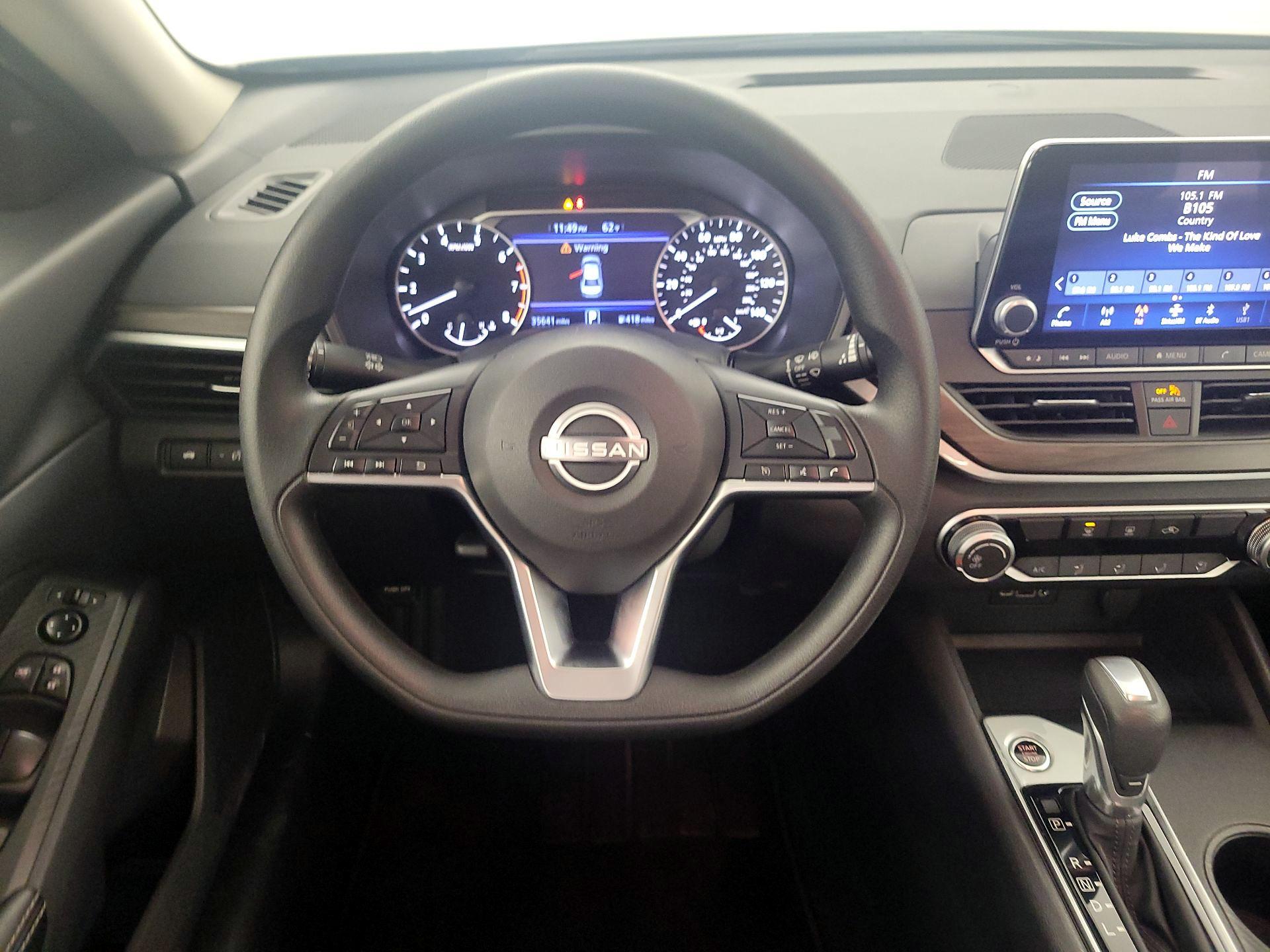 Thumbnail: 2025 Nissan Altima - 10