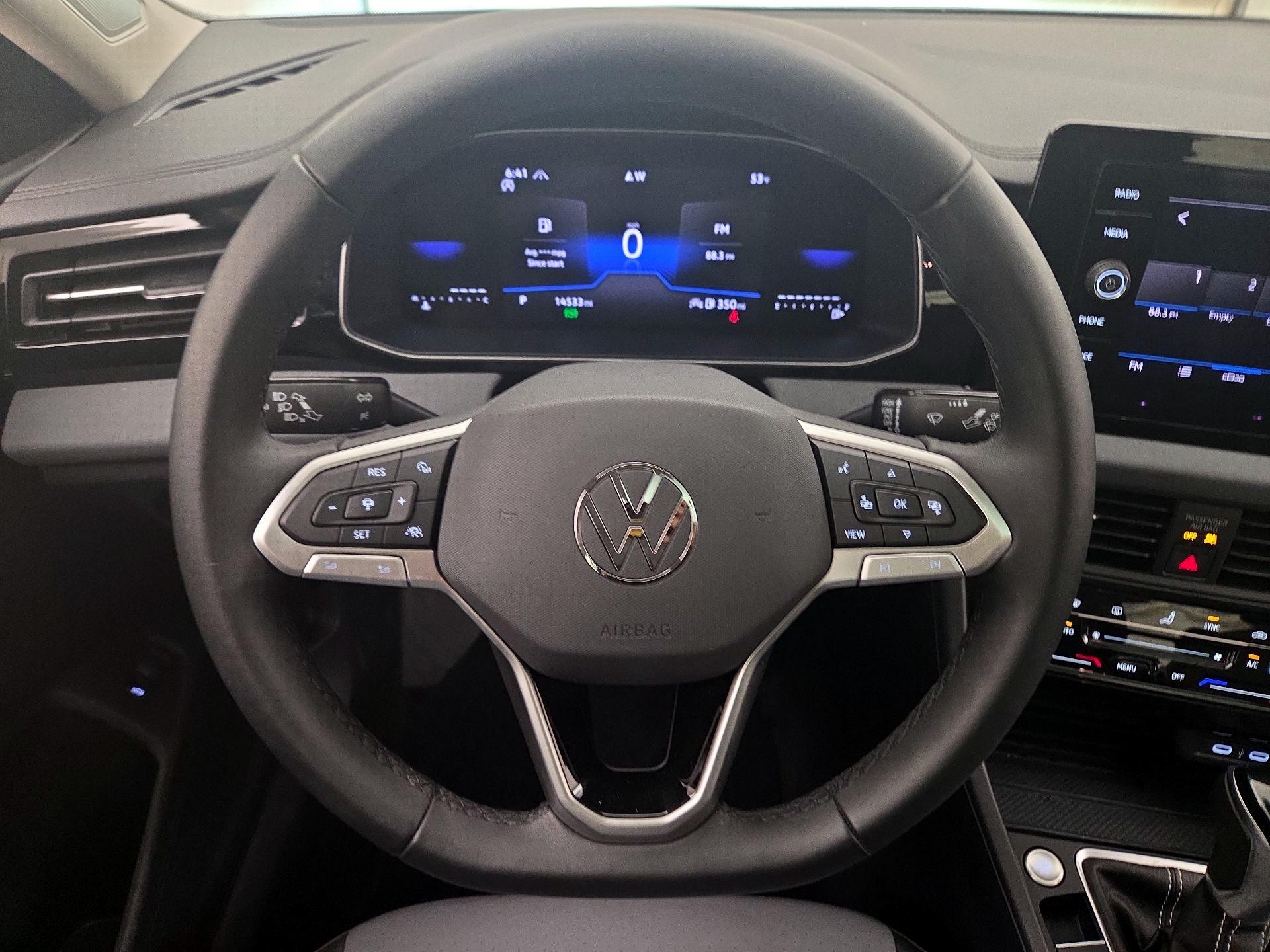 Thumbnail: 2025 Volkswagen Jetta - 10