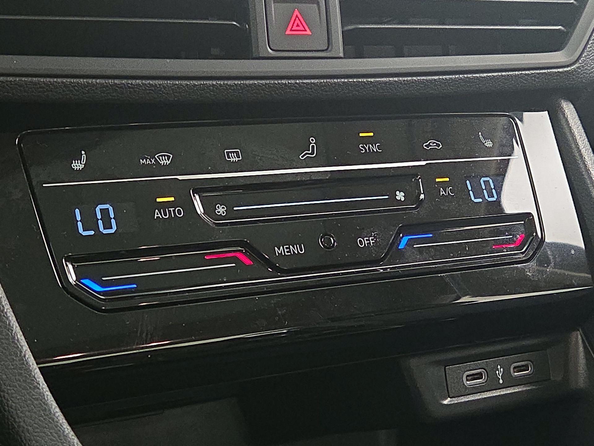 Thumbnail: 2025 Volkswagen Jetta - 16