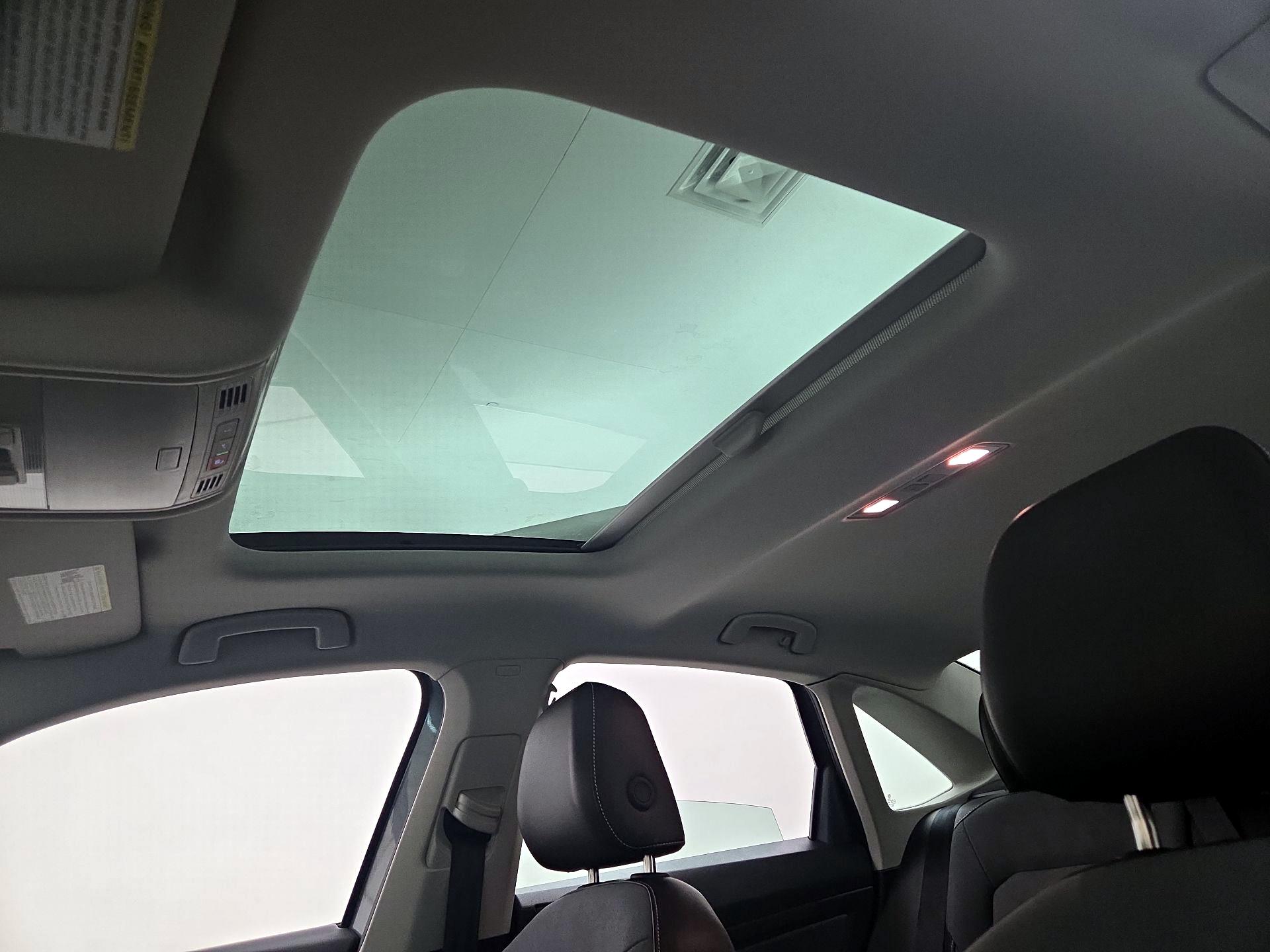 Thumbnail: 2025 Volkswagen Jetta - 19