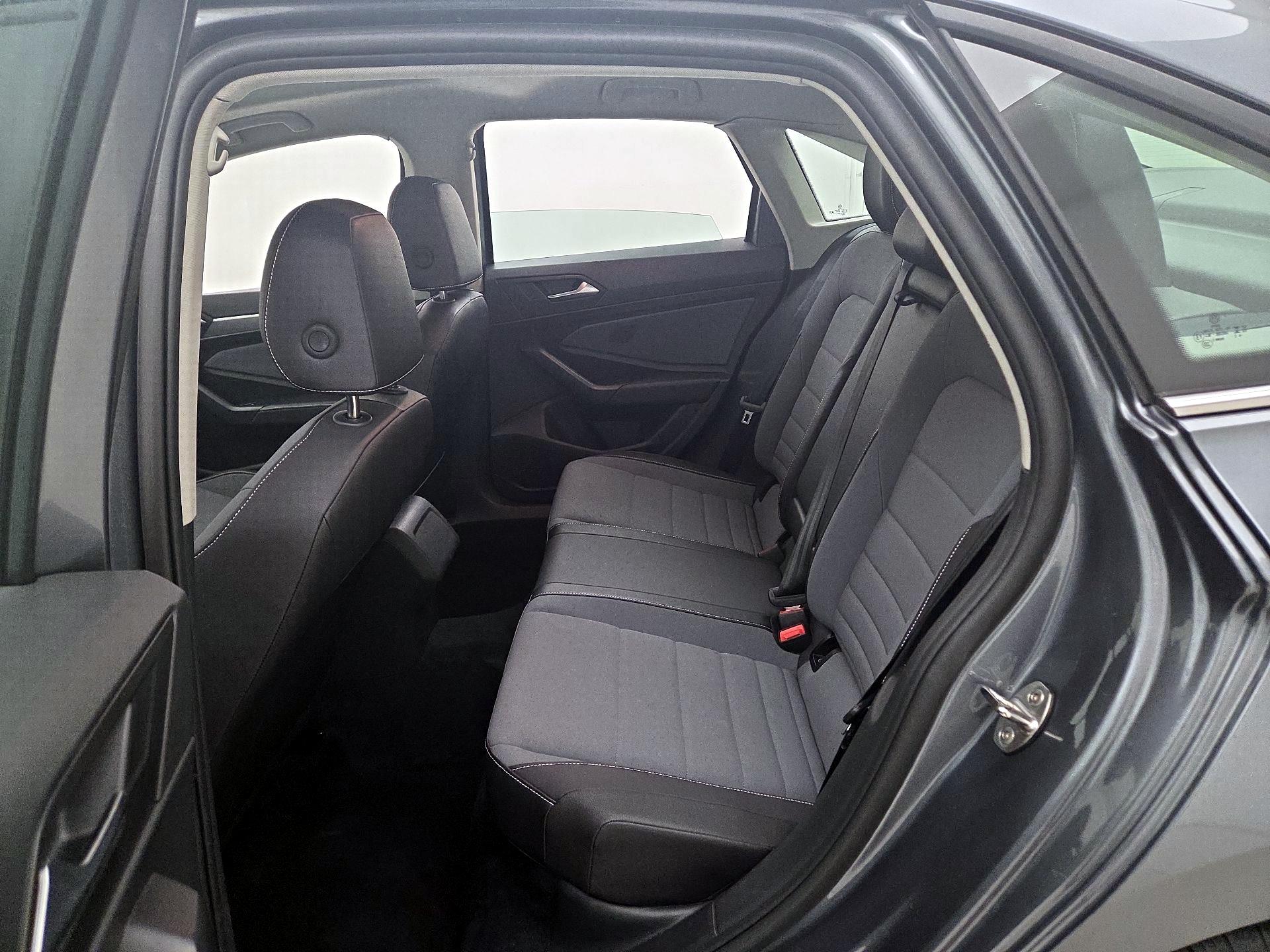 Thumbnail: 2025 Volkswagen Jetta - 20