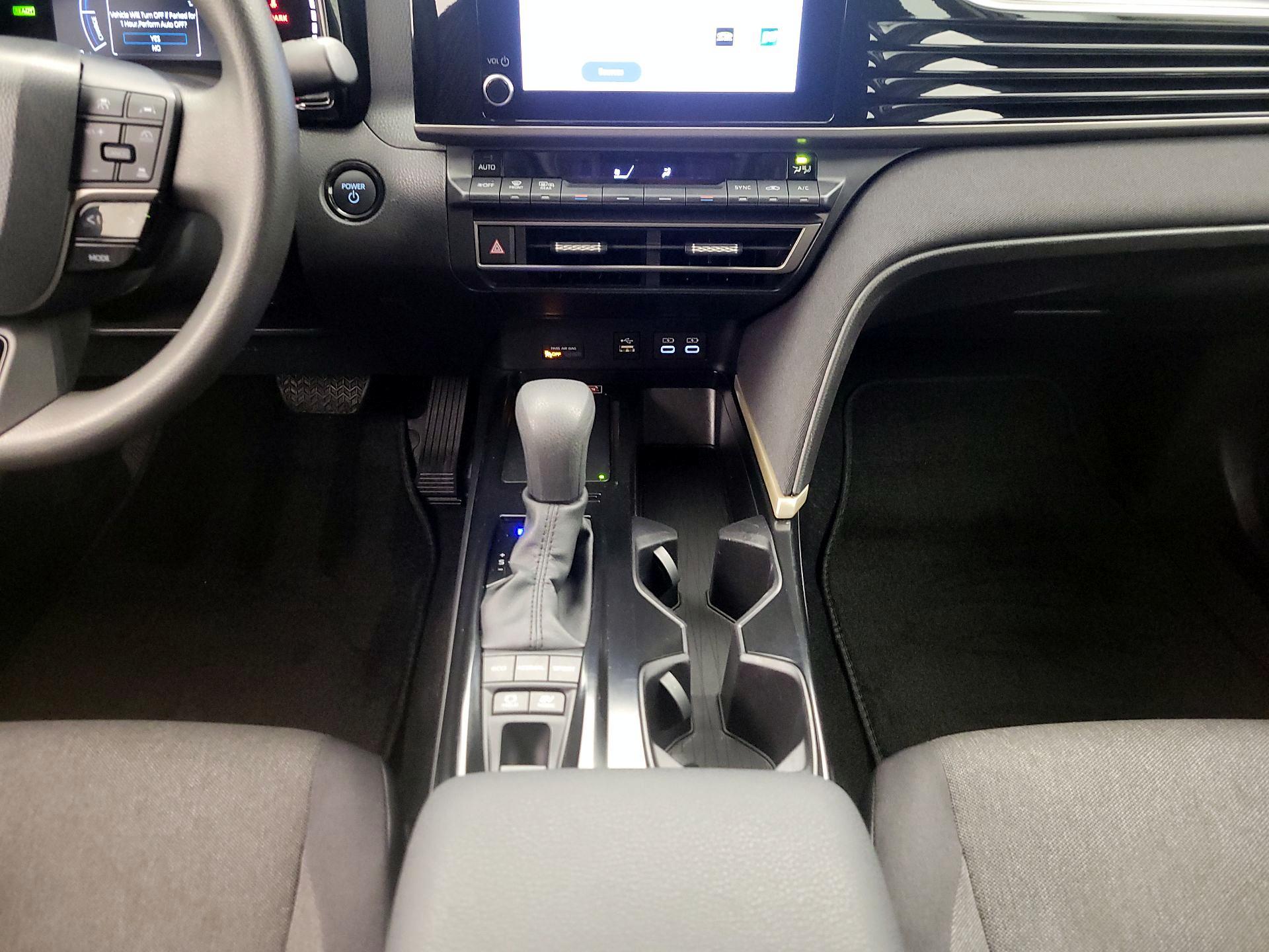 Thumbnail: 2025 Toyota Camry - 17