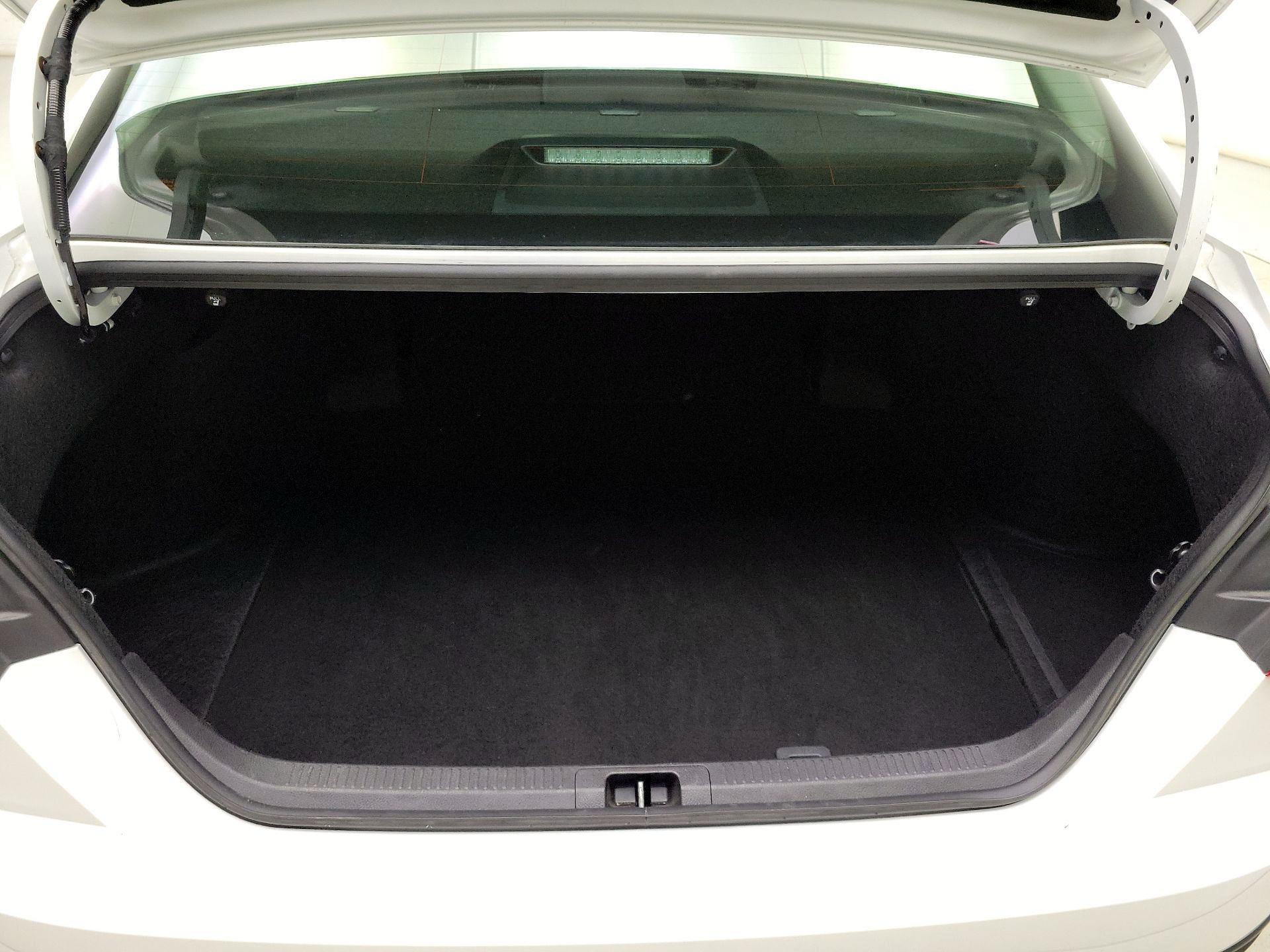 Thumbnail: 2025 Toyota Camry - 19