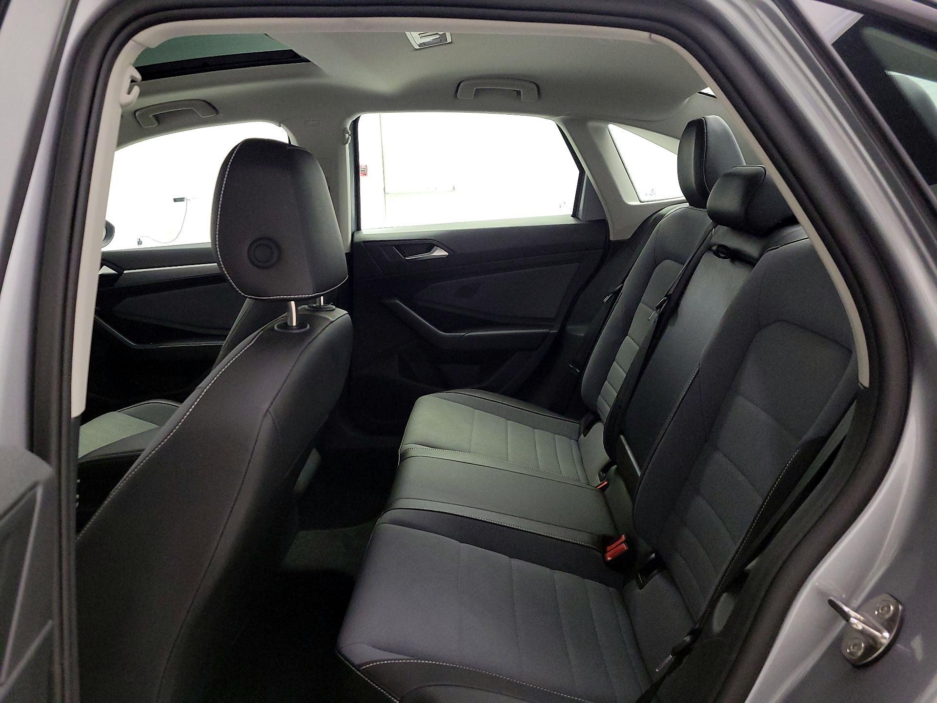 Thumbnail: 2025 Volkswagen Jetta - 20