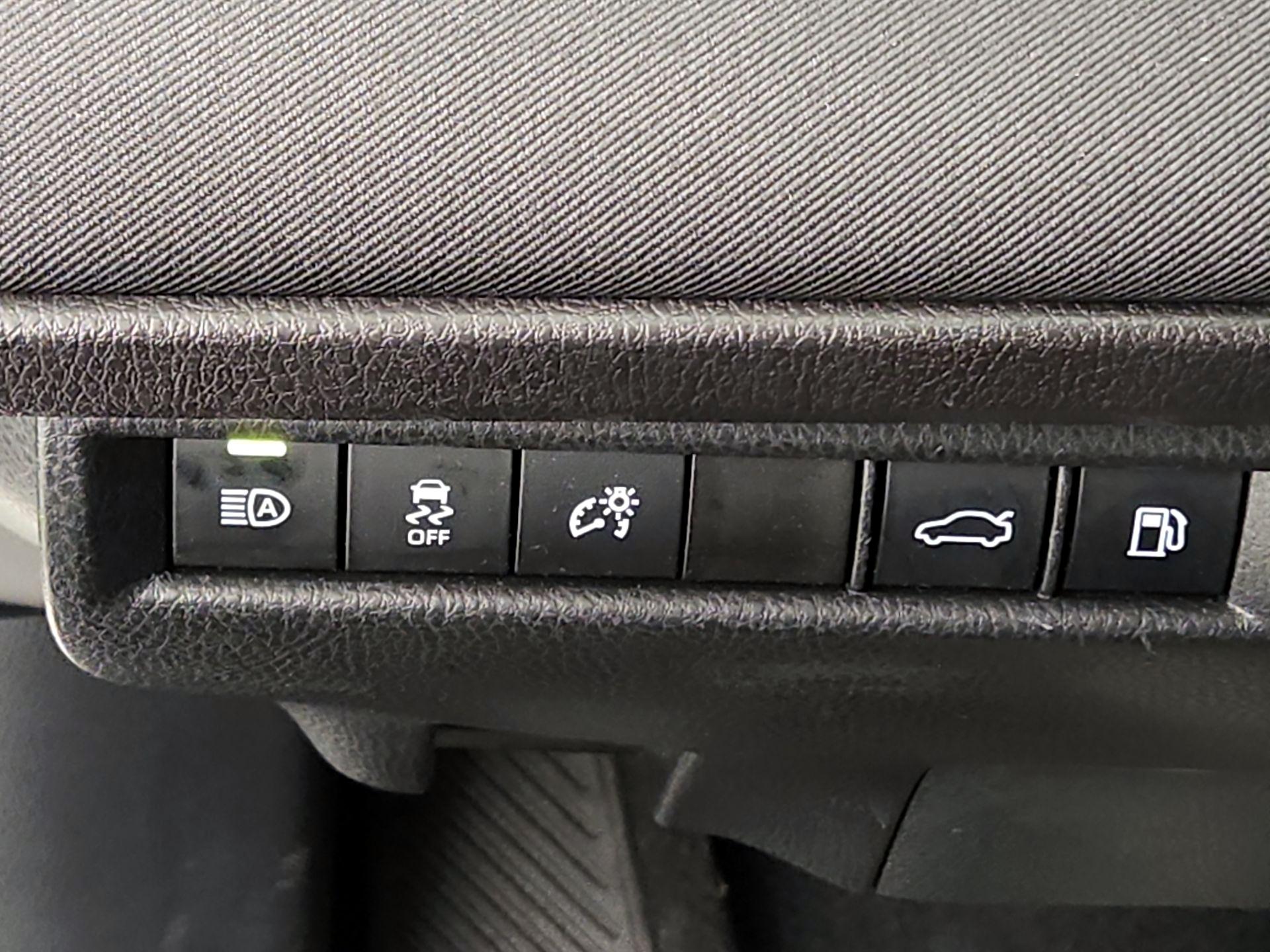 Thumbnail: 2025 Toyota Camry - 13