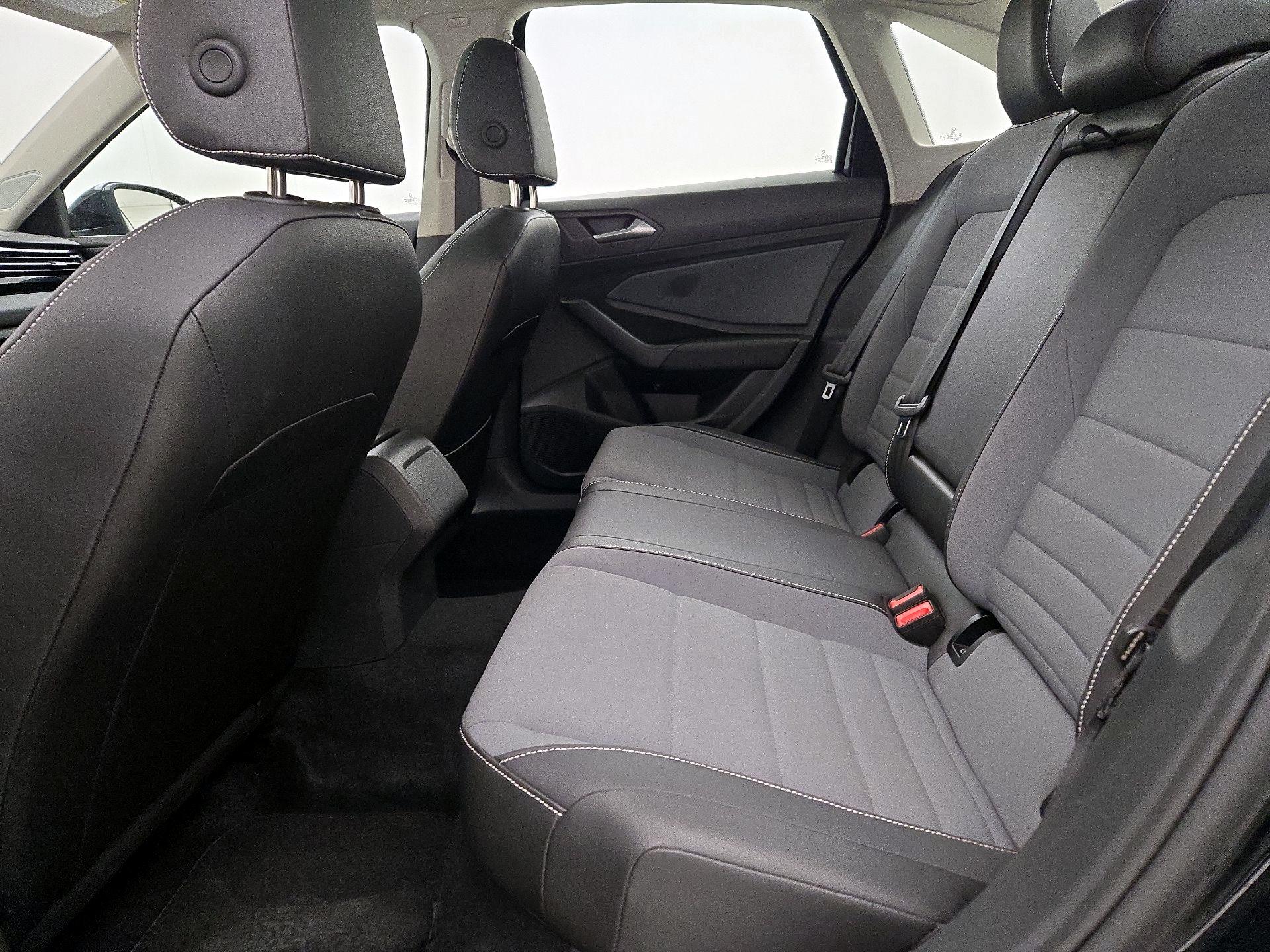 Thumbnail: 2025 Volkswagen Jetta - 20