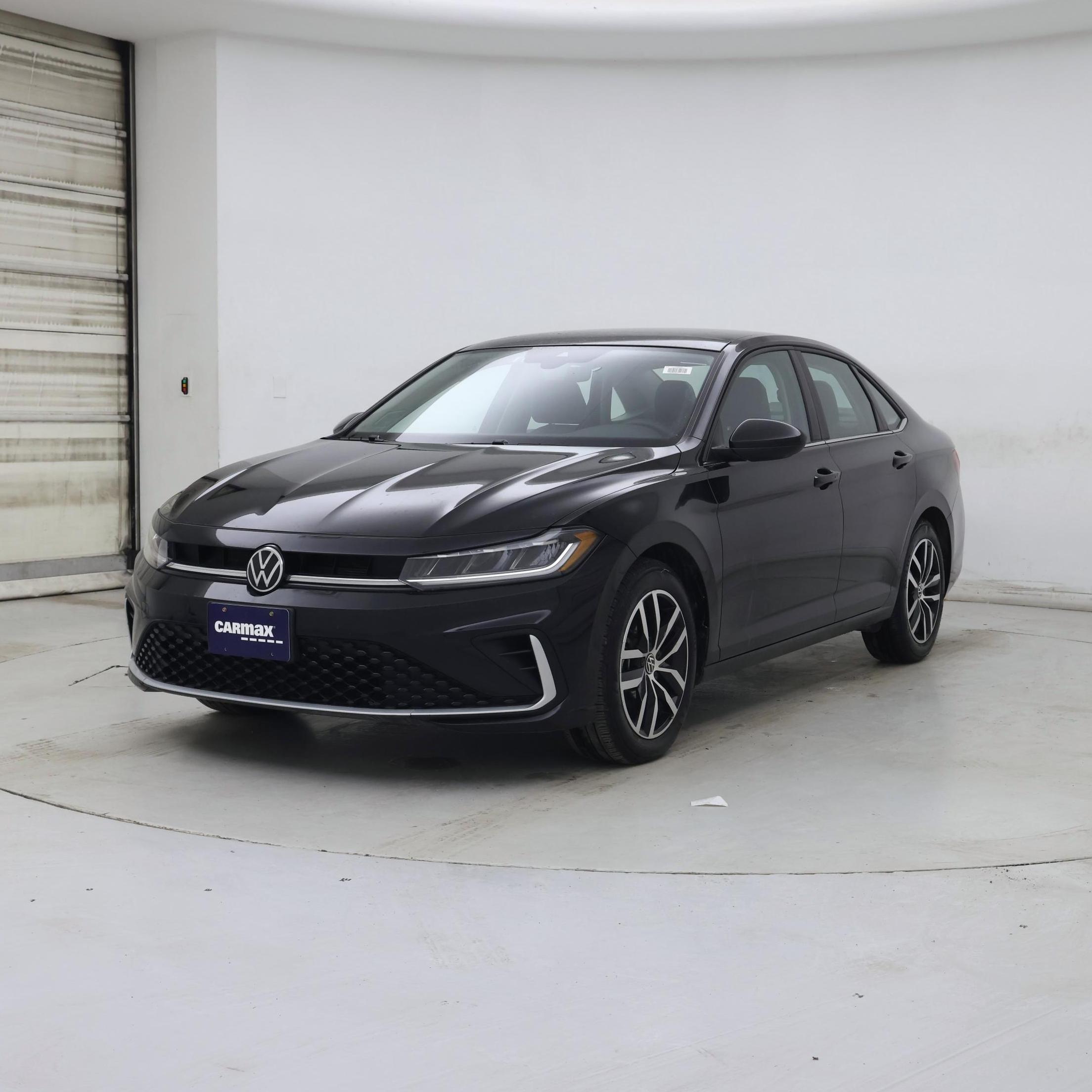 Thumbnail: 2025 Volkswagen Jetta - 4