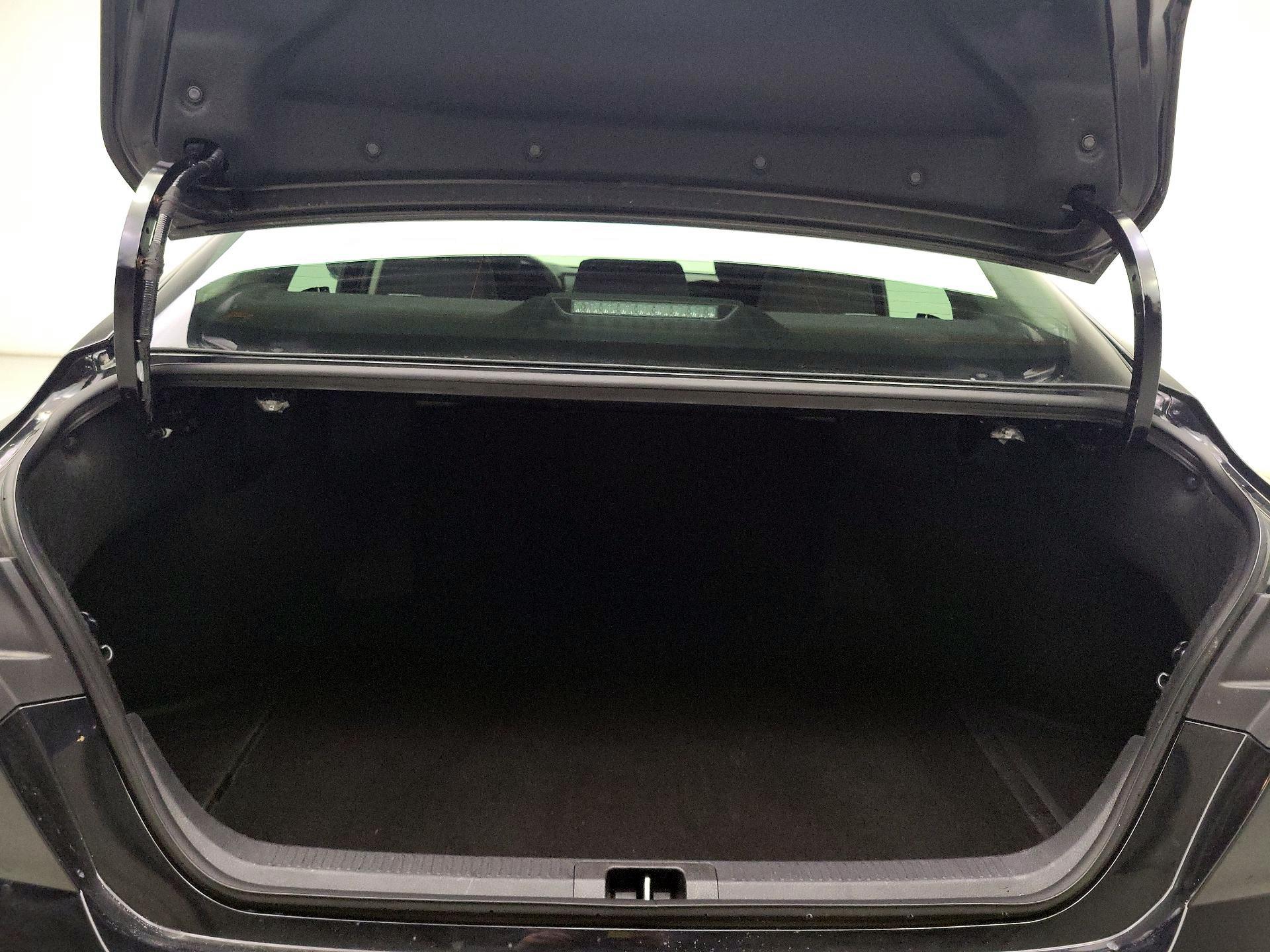 Thumbnail: 2025 Toyota Camry - 20