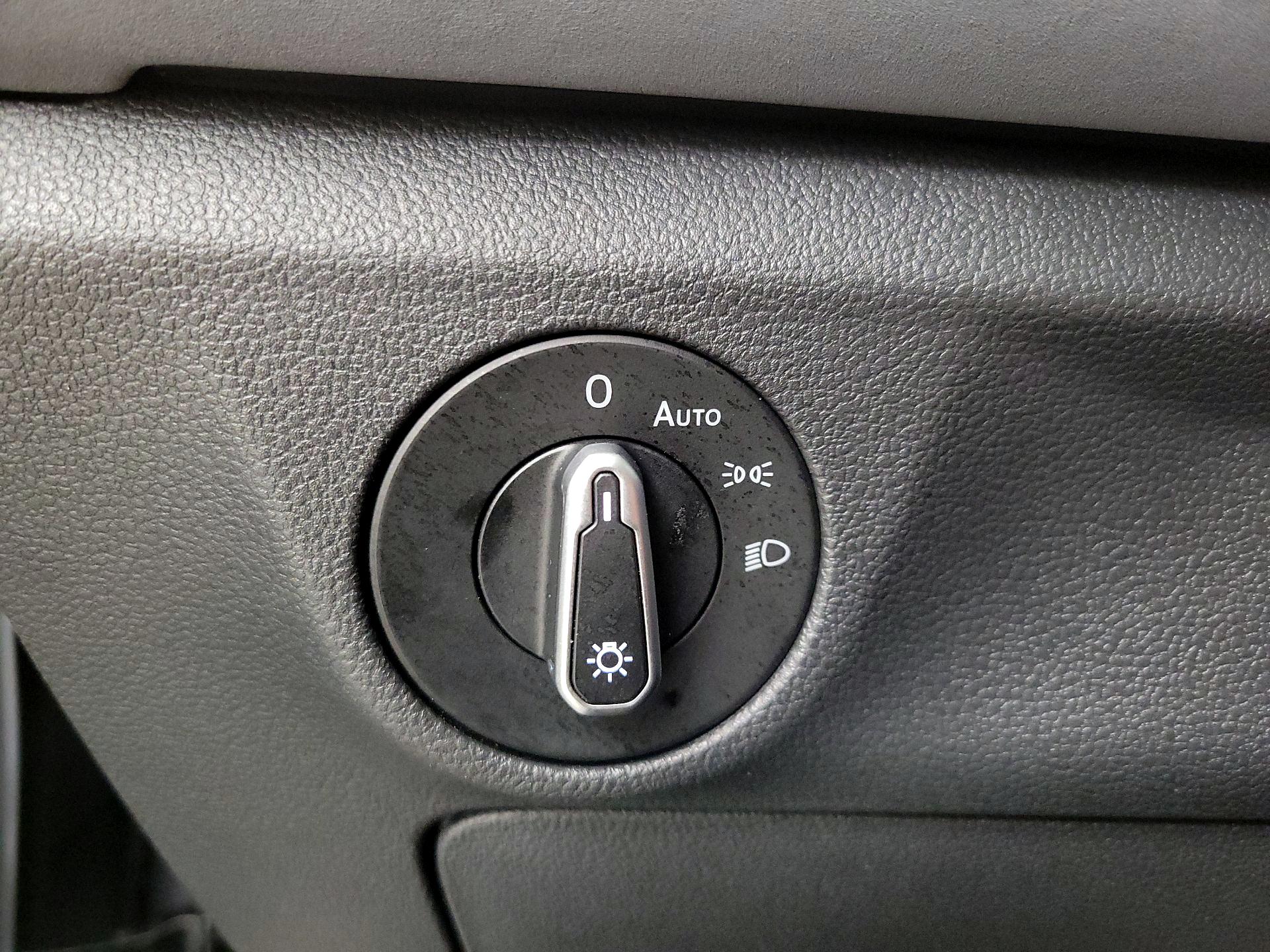 Thumbnail: 2025 Volkswagen Jetta - 13