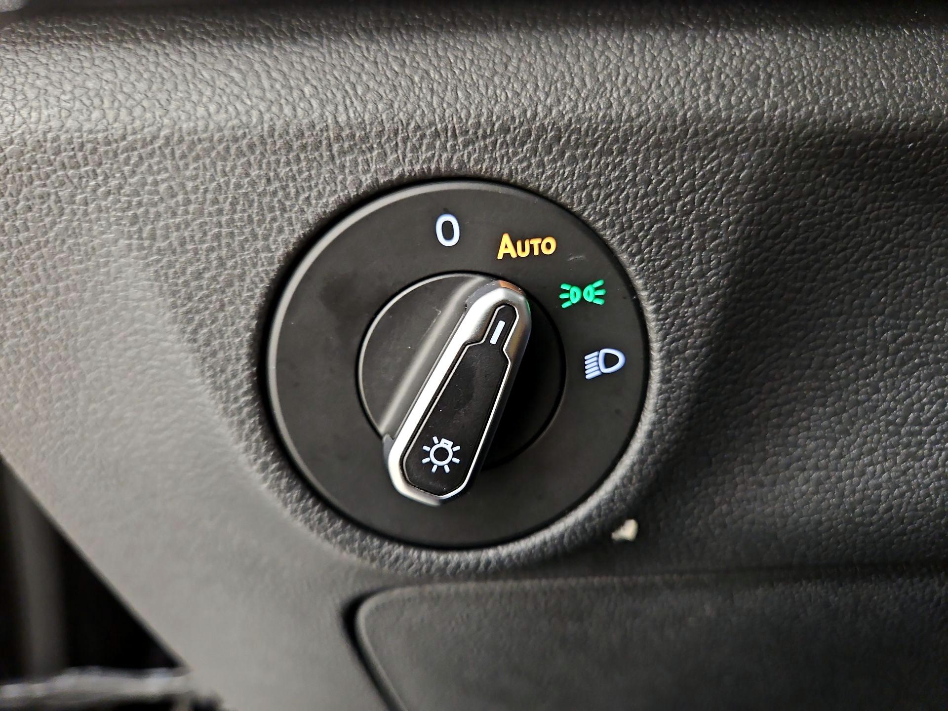 Thumbnail: 2025 Volkswagen Jetta - 13