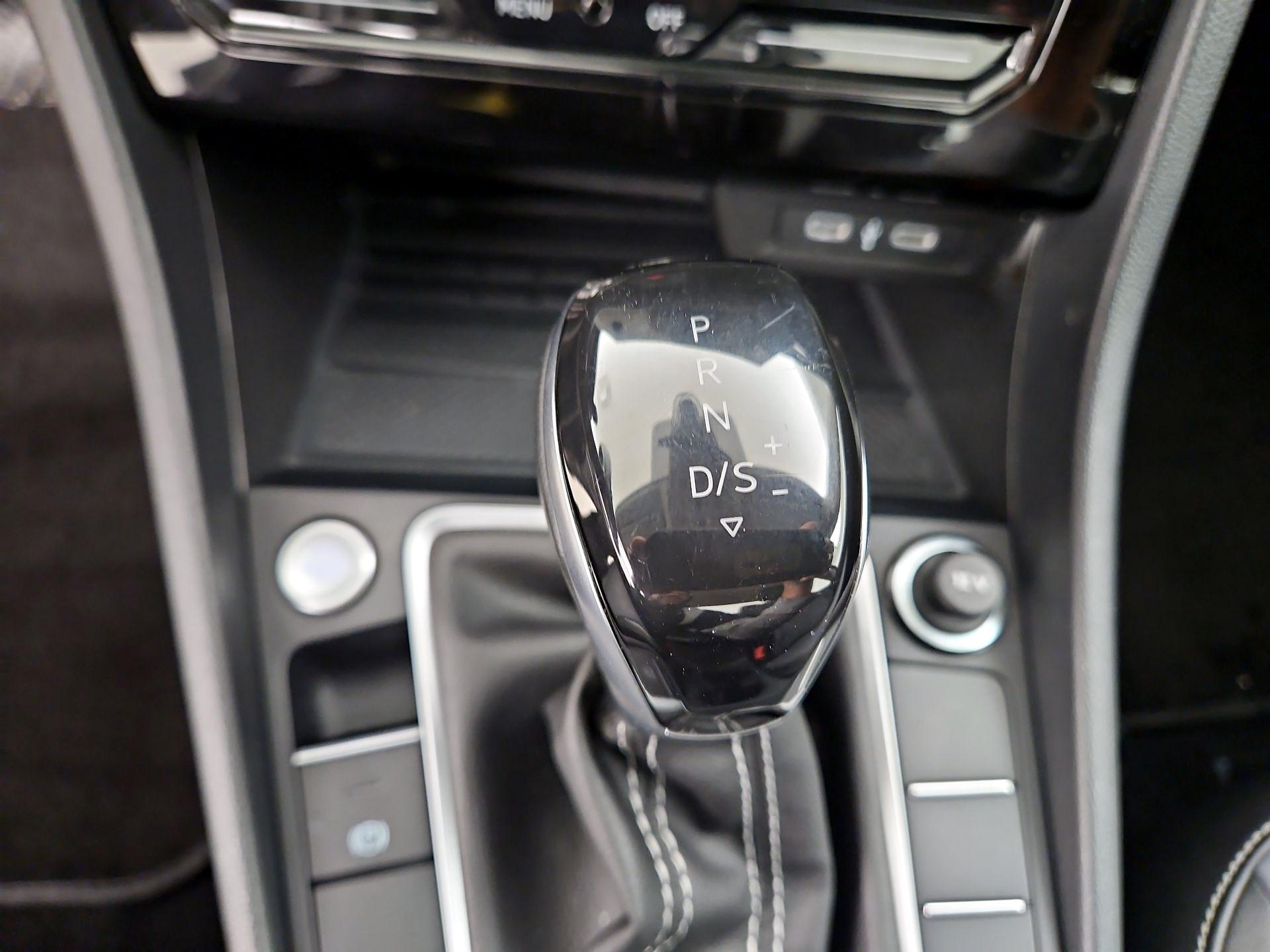 Thumbnail: 2025 Volkswagen Jetta - 17