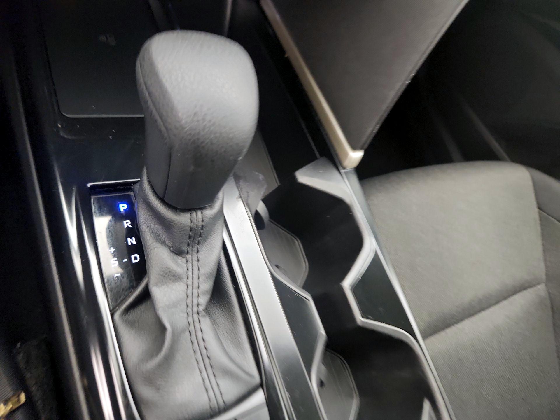 Thumbnail: 2025 Toyota Camry - 18